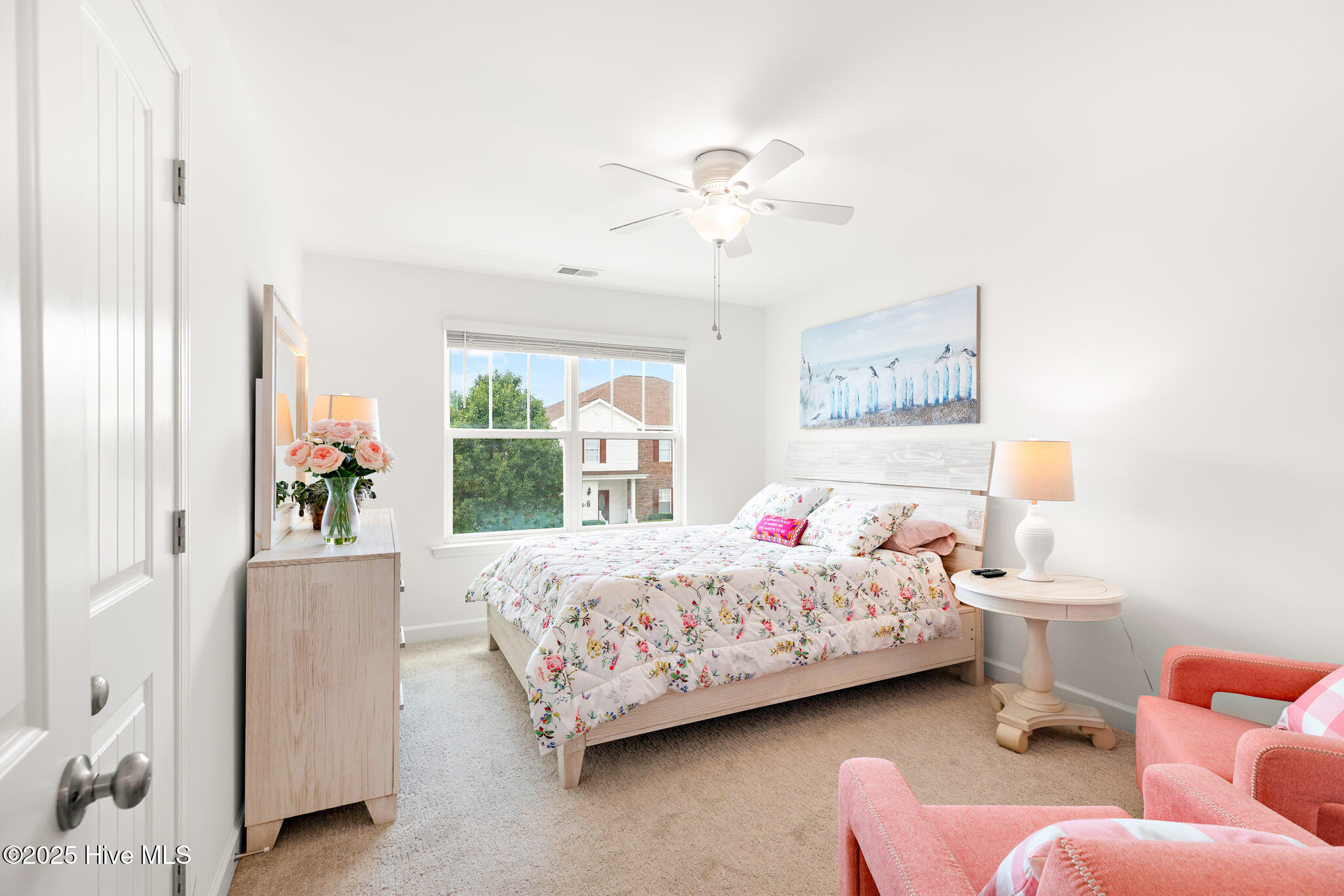 100518032 | Photo 29