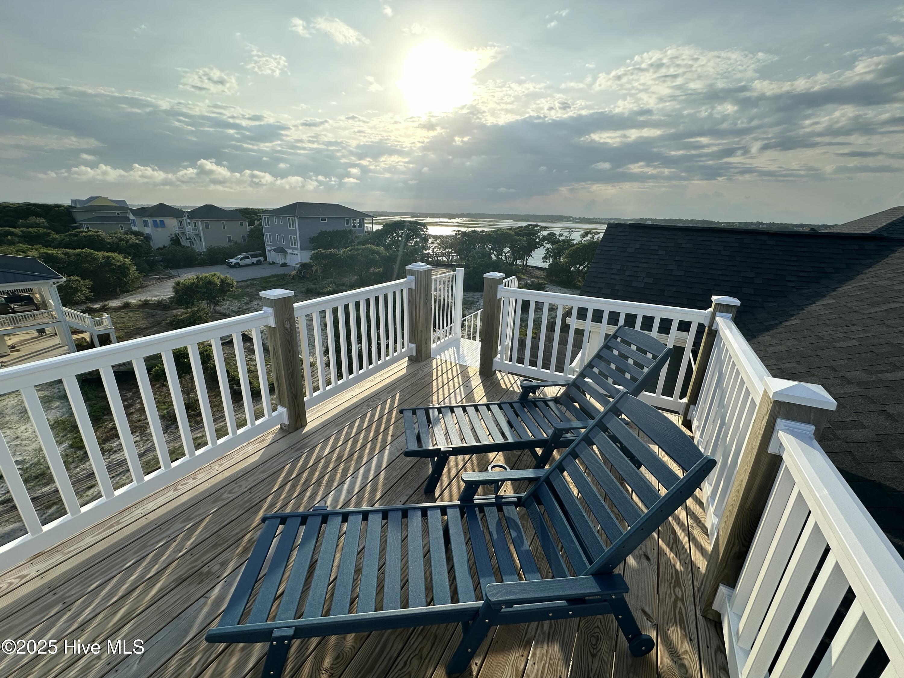 100498543 | Photo 122