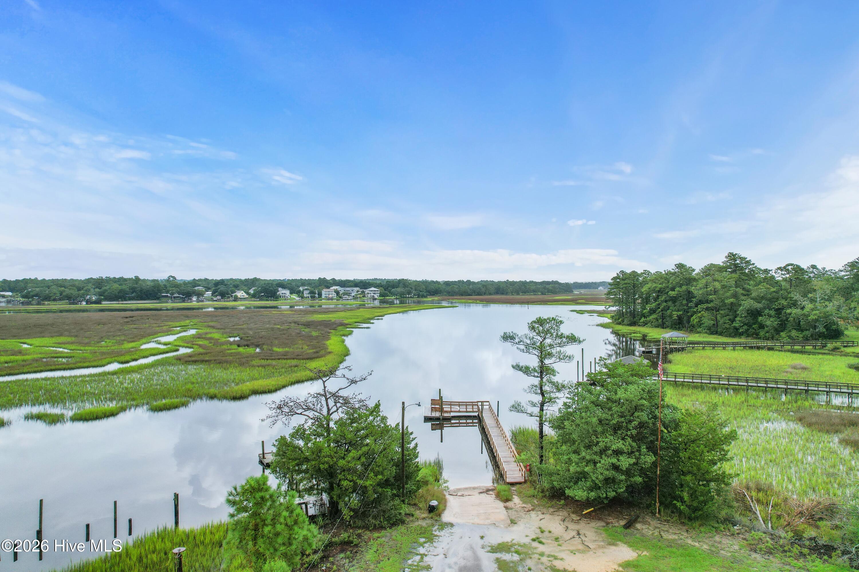 100568003 | Photo 14