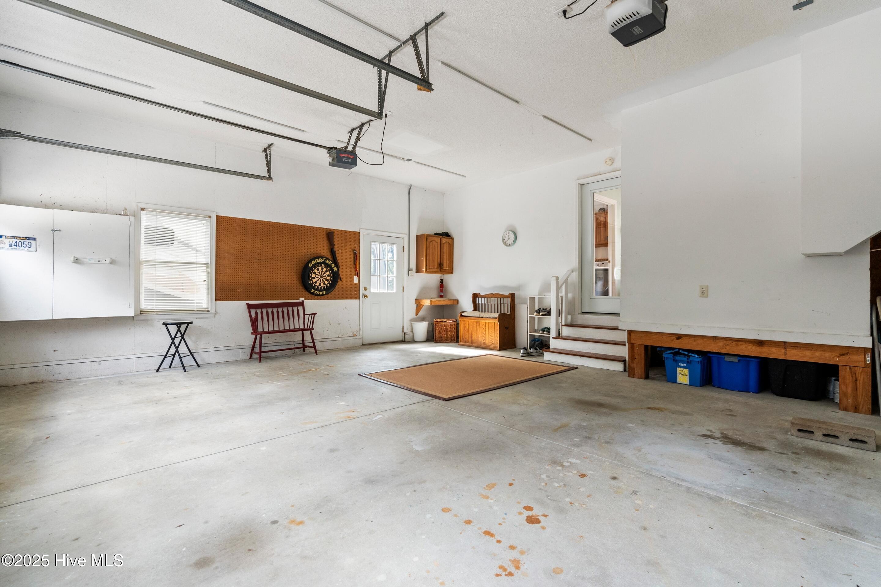 100539788 | Photo 34