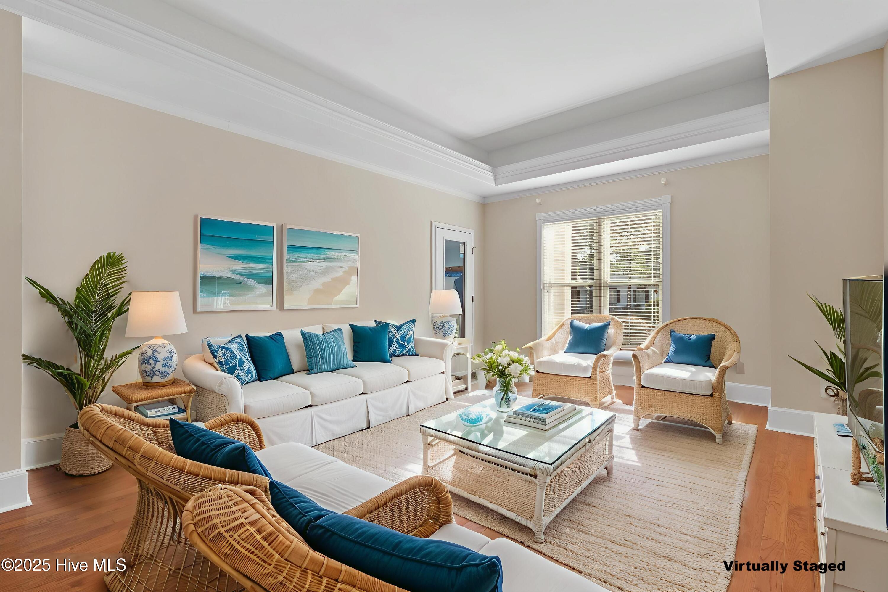 100531940 | Photo 16