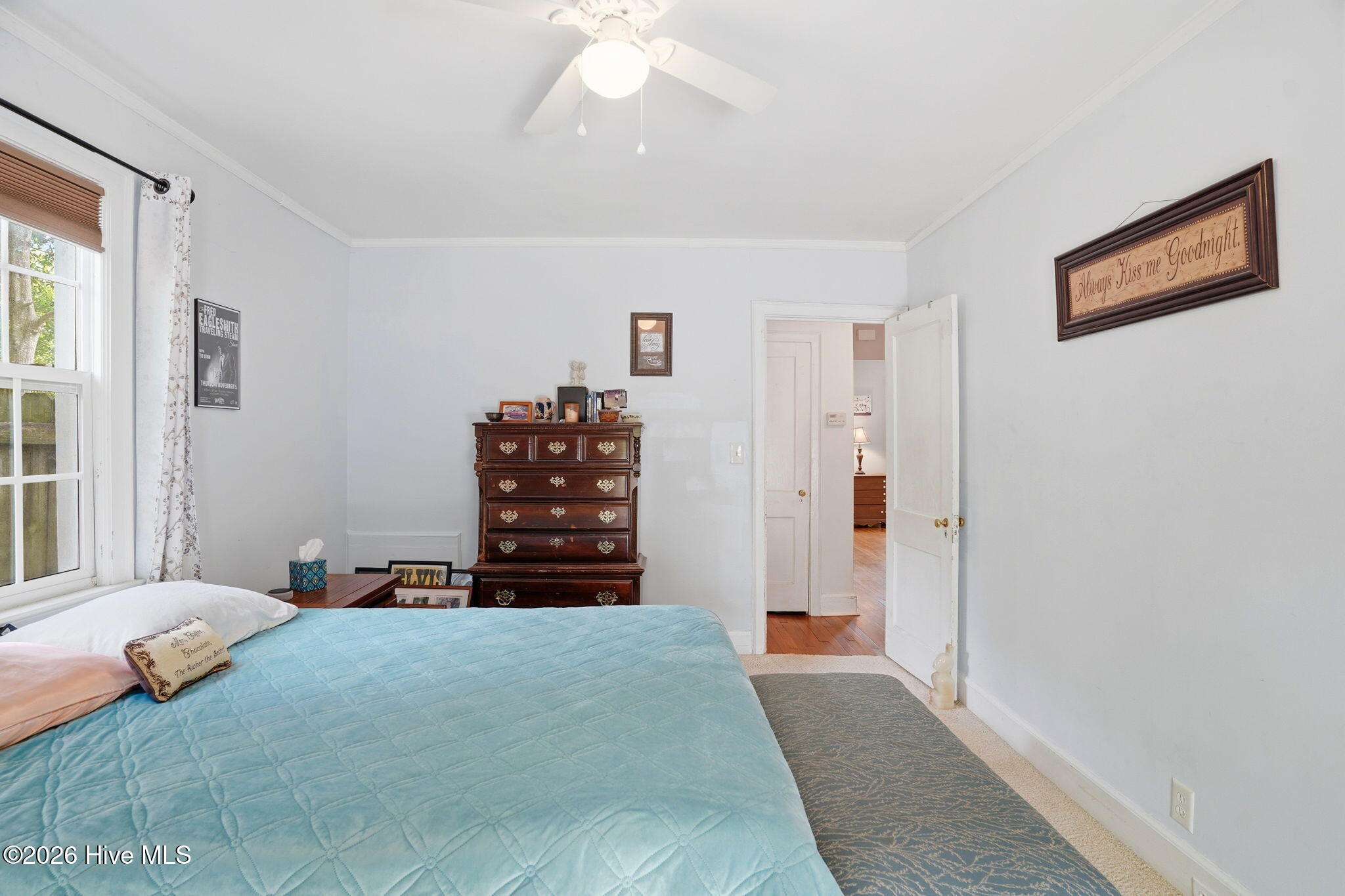 100570654 | Photo 26