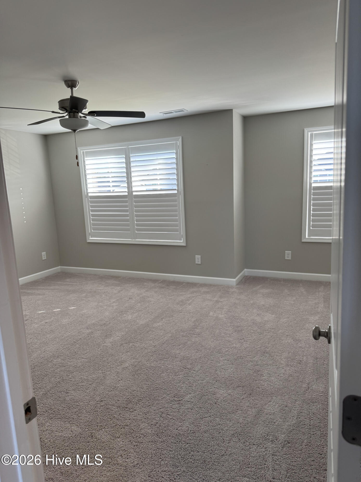 100561884 | Photo 45