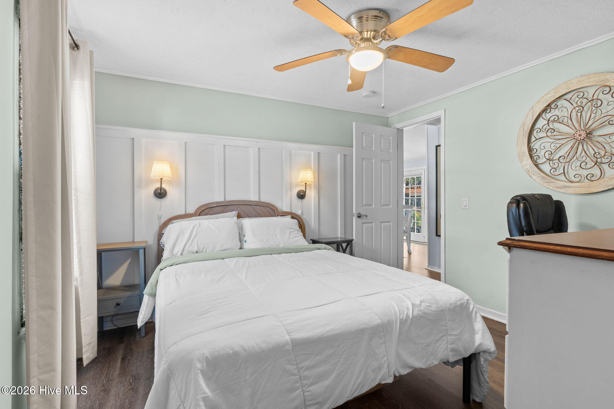 100549816 | Photo 21