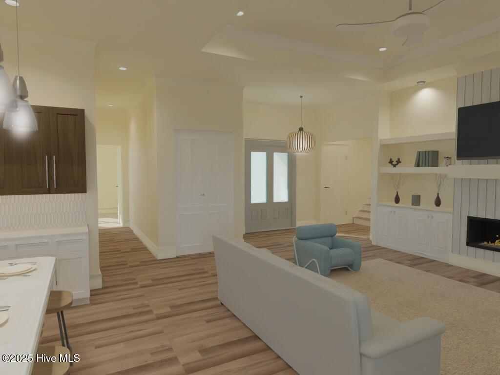 100537171 | Photo 37