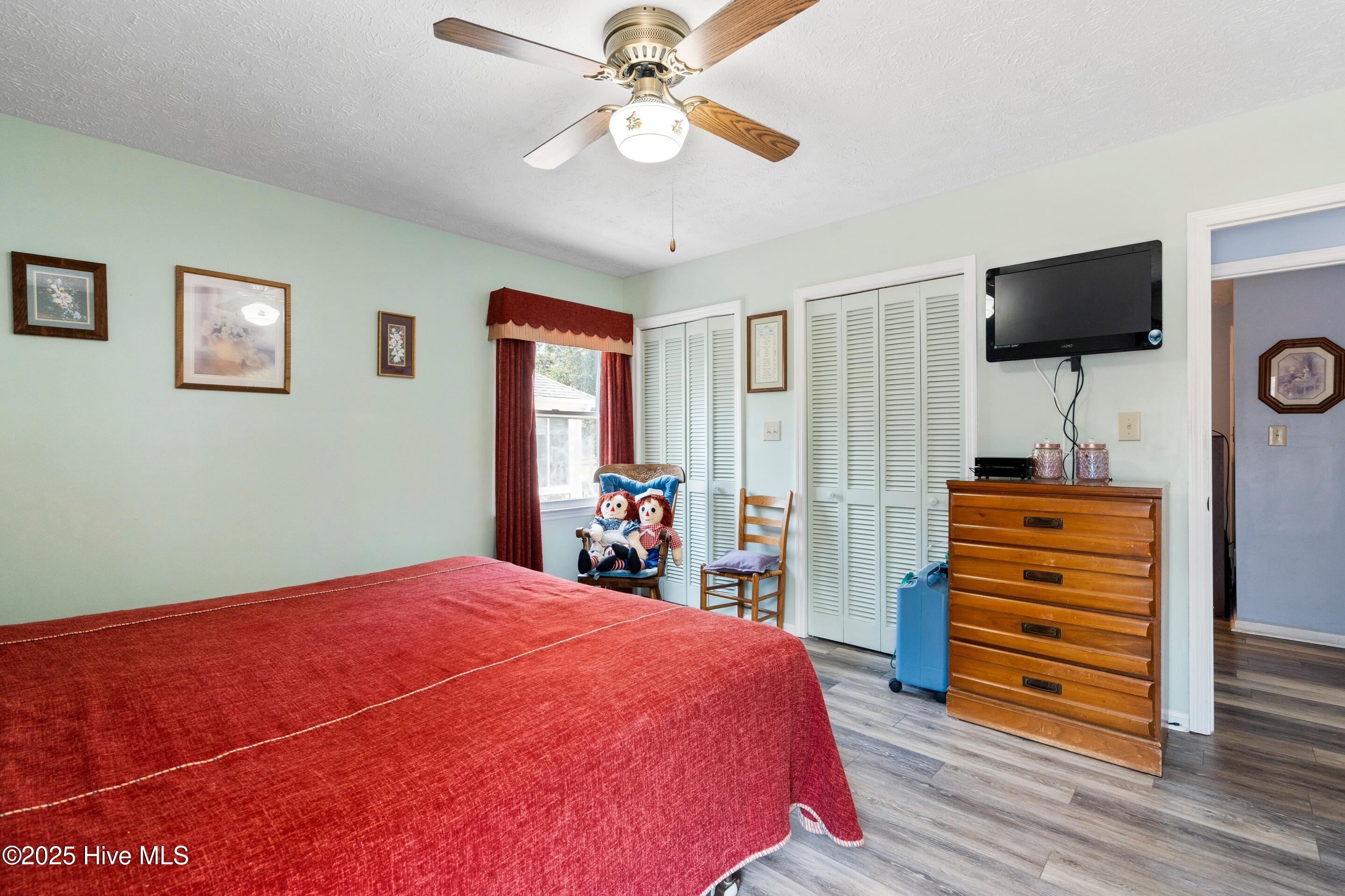 100560876 | Photo 34