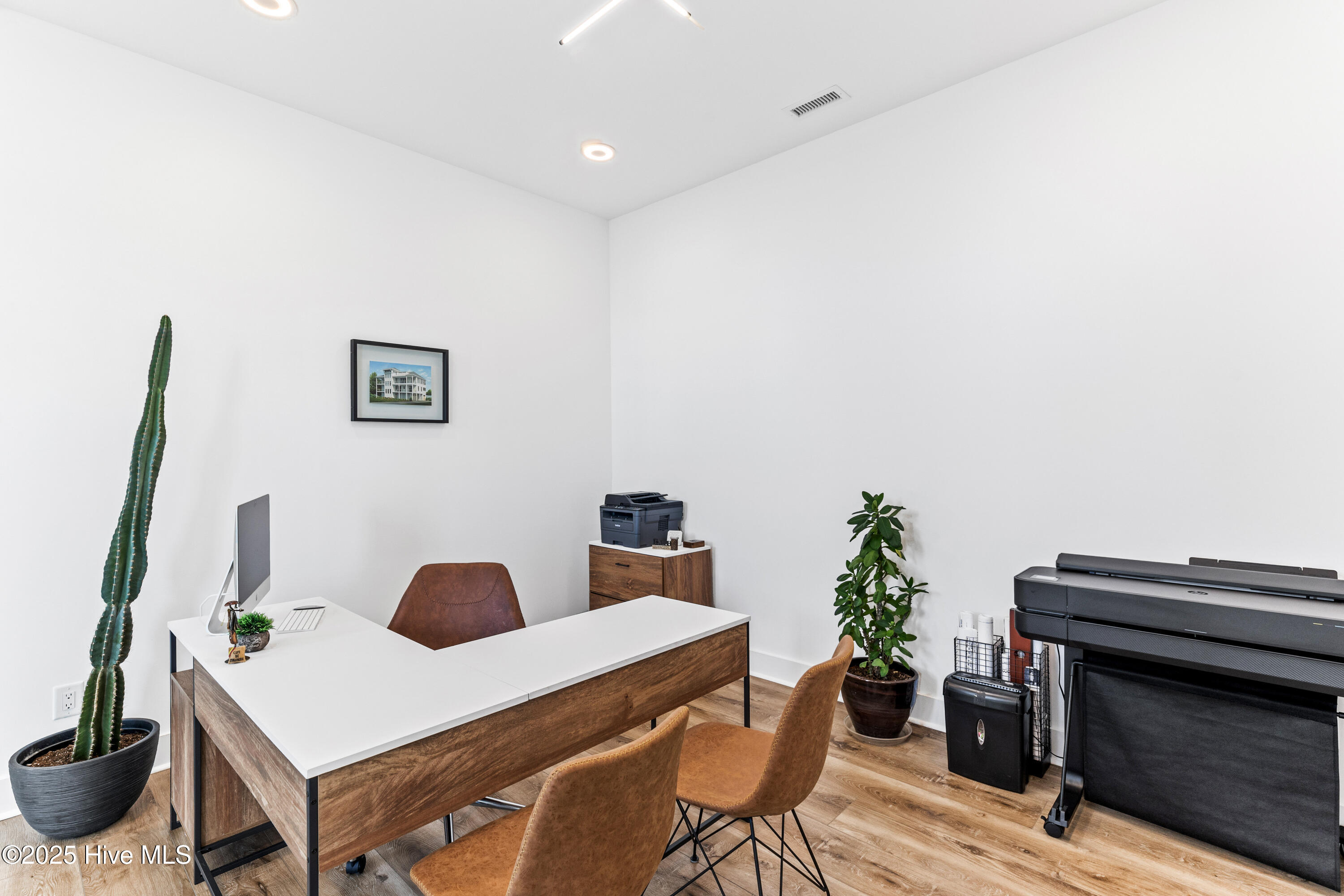 100534624 | Photo 29