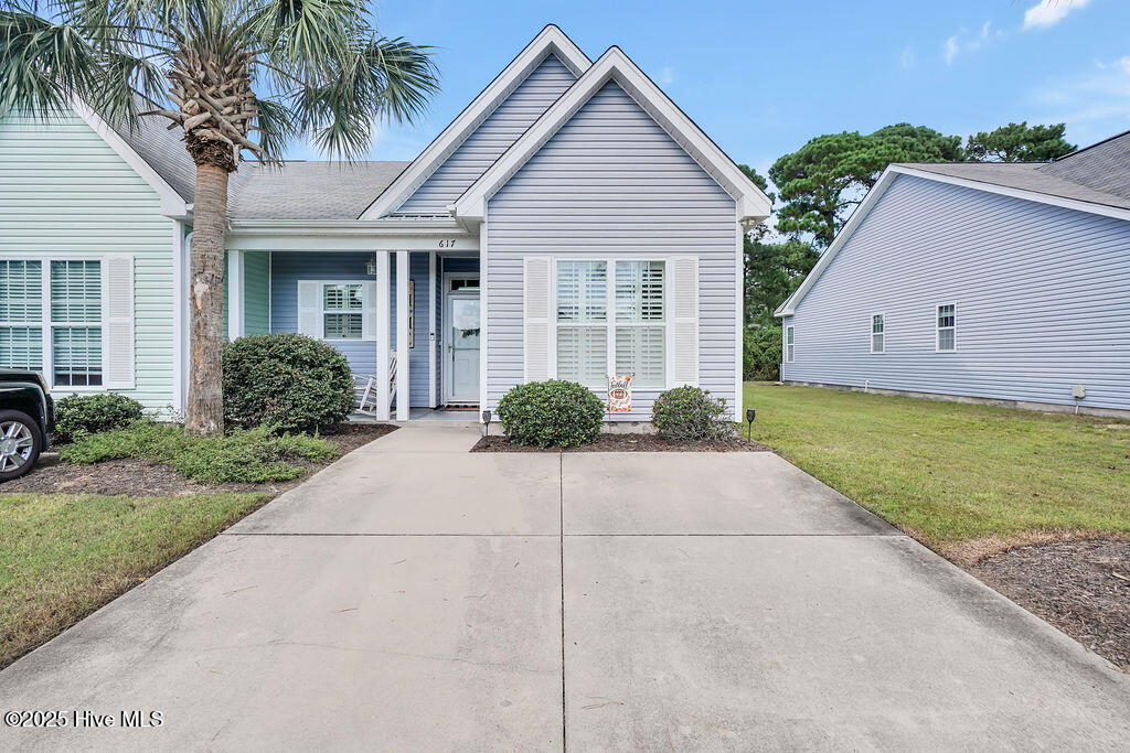 617 Saint Vincent Drive, Wilmington, NC 28412 – photo 1 of 30: 617SaintVincentDrive-1