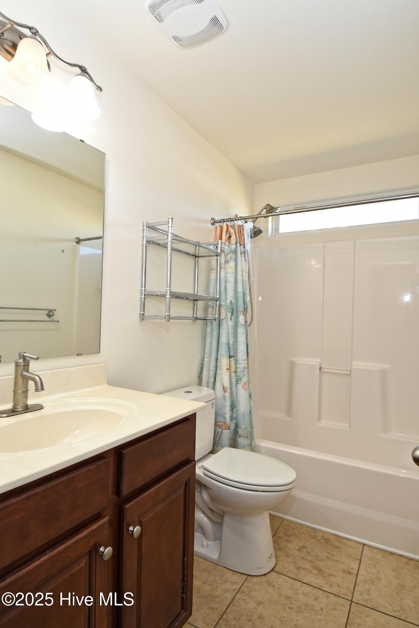 100538735 | Photo 10