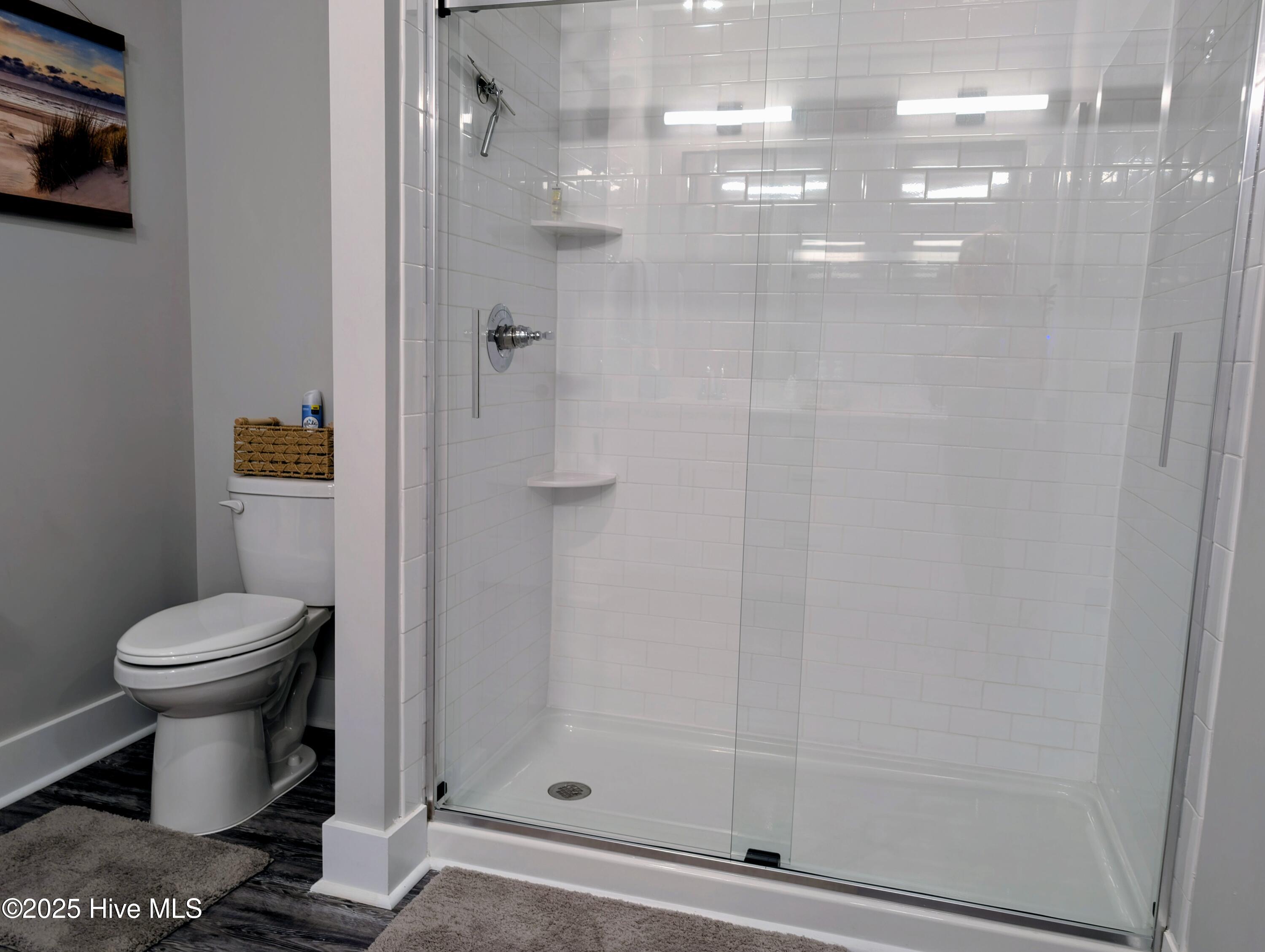 100543539 | Photo 11