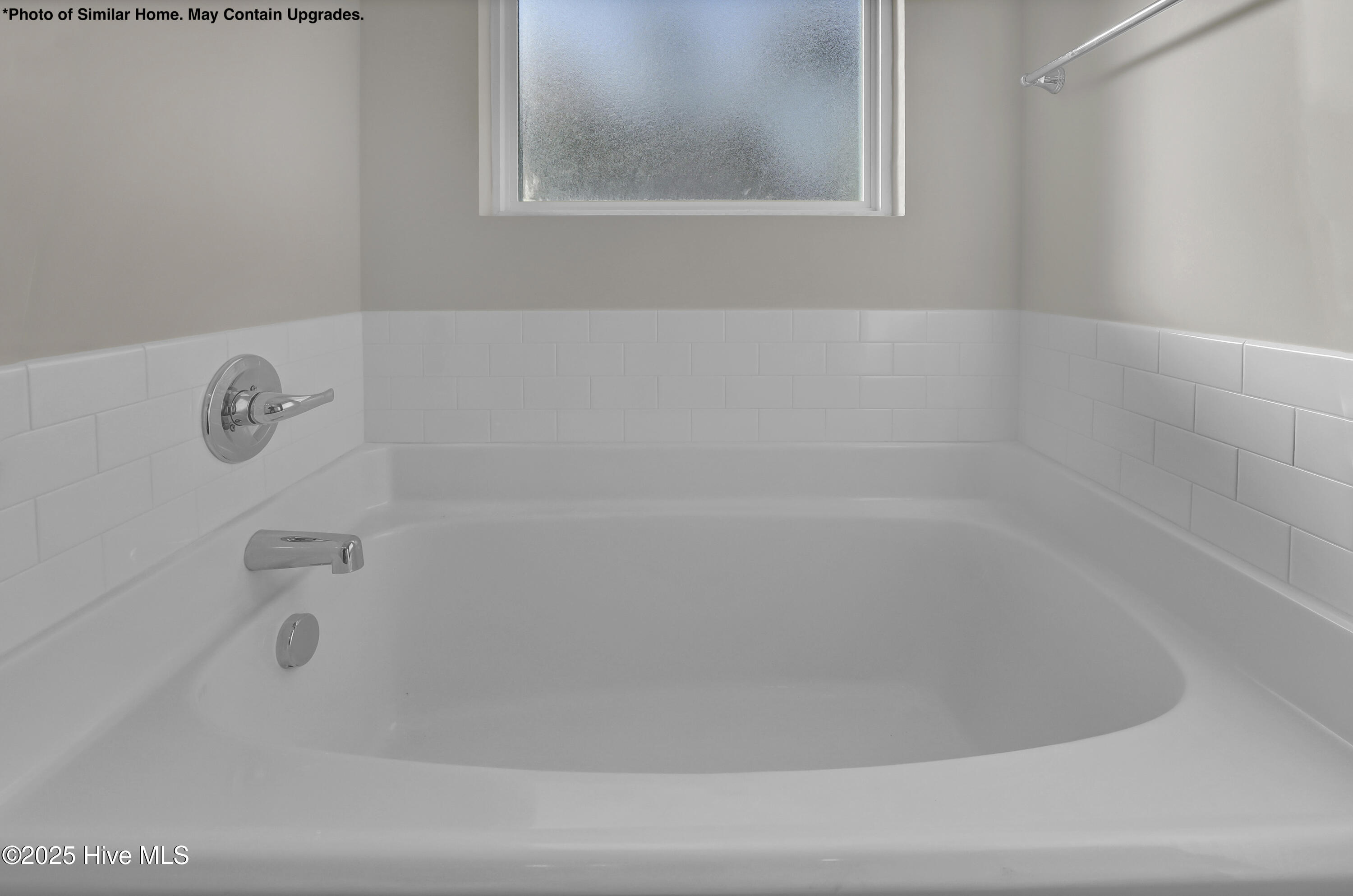 100514032 | Photo 18