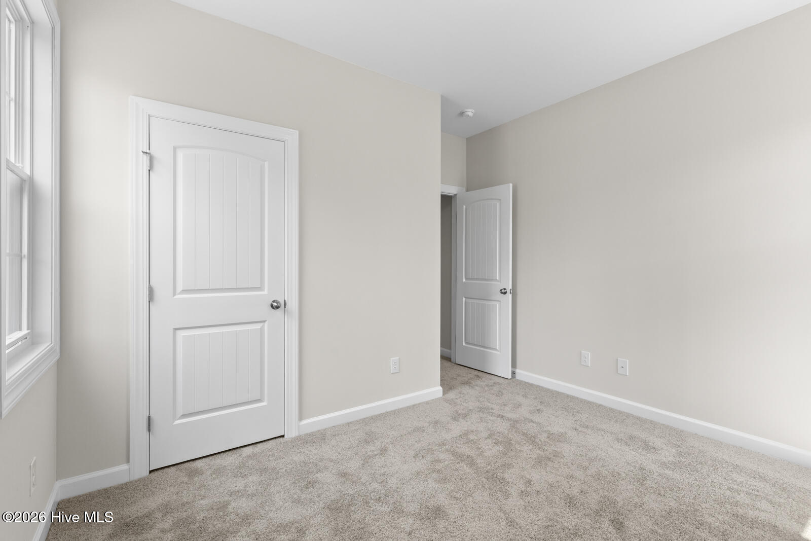 100553181 | Photo 25