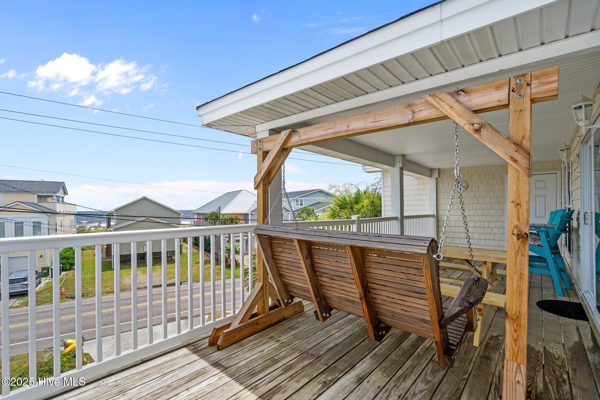 100517725 | Photo 36