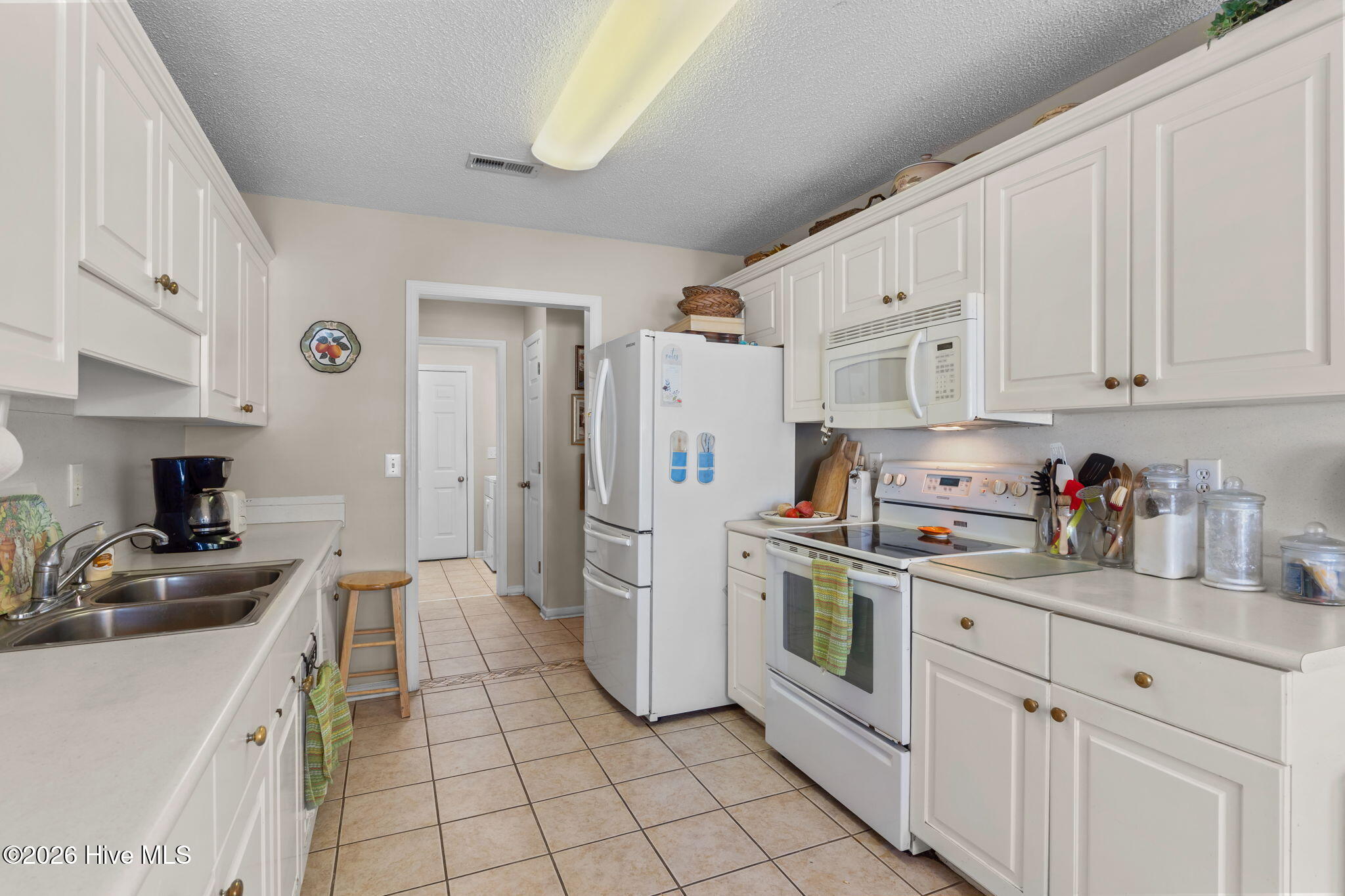 100550079 | Photo 17