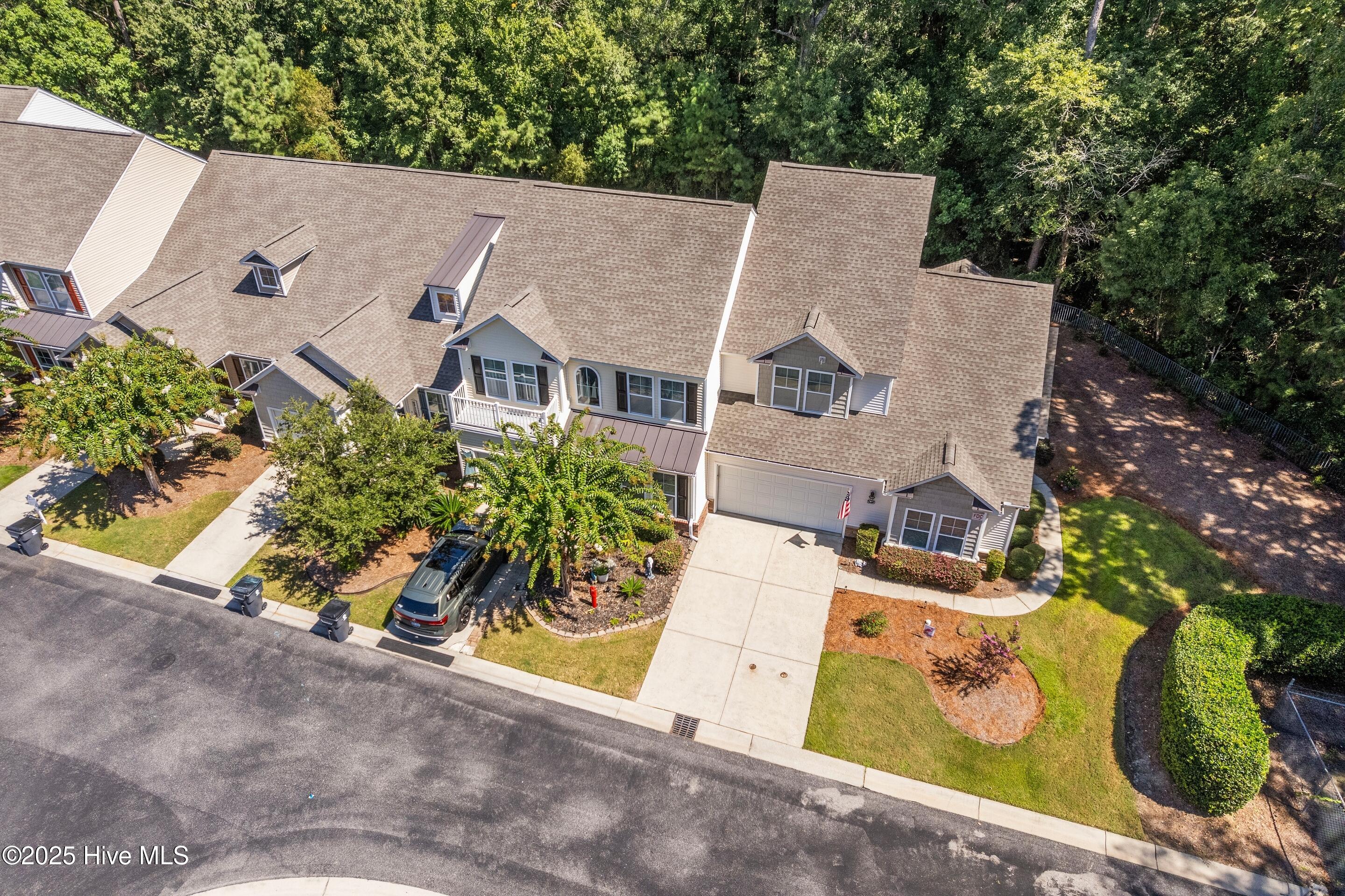 100528231 | Photo 48