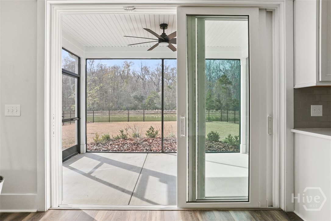 SCREENED IN PORCH
