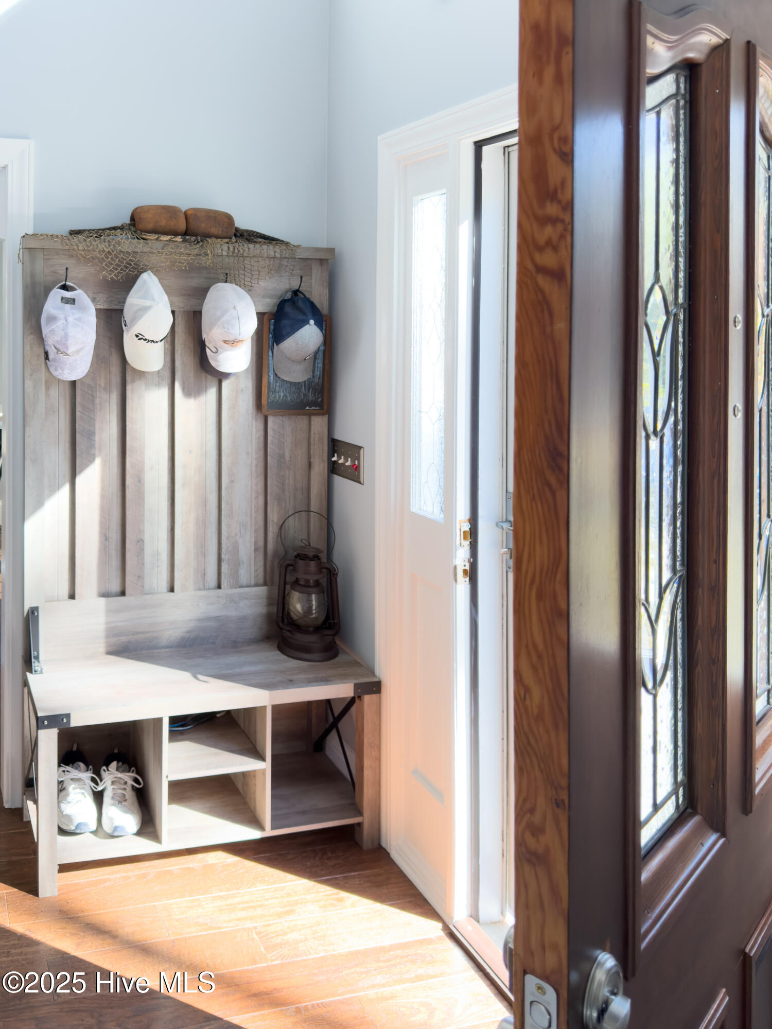 100542909 | Photo 11