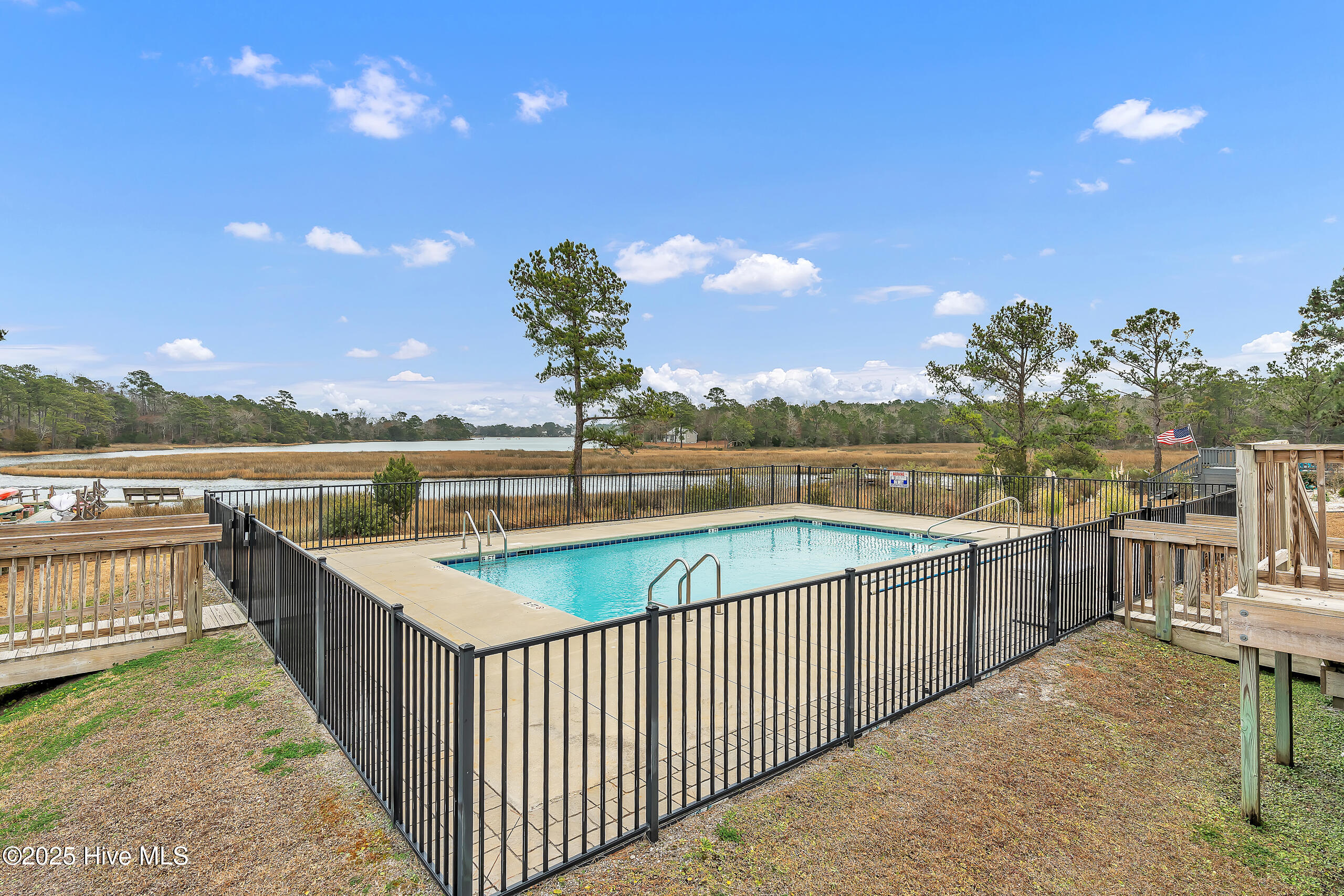 100546927 | Photo 61