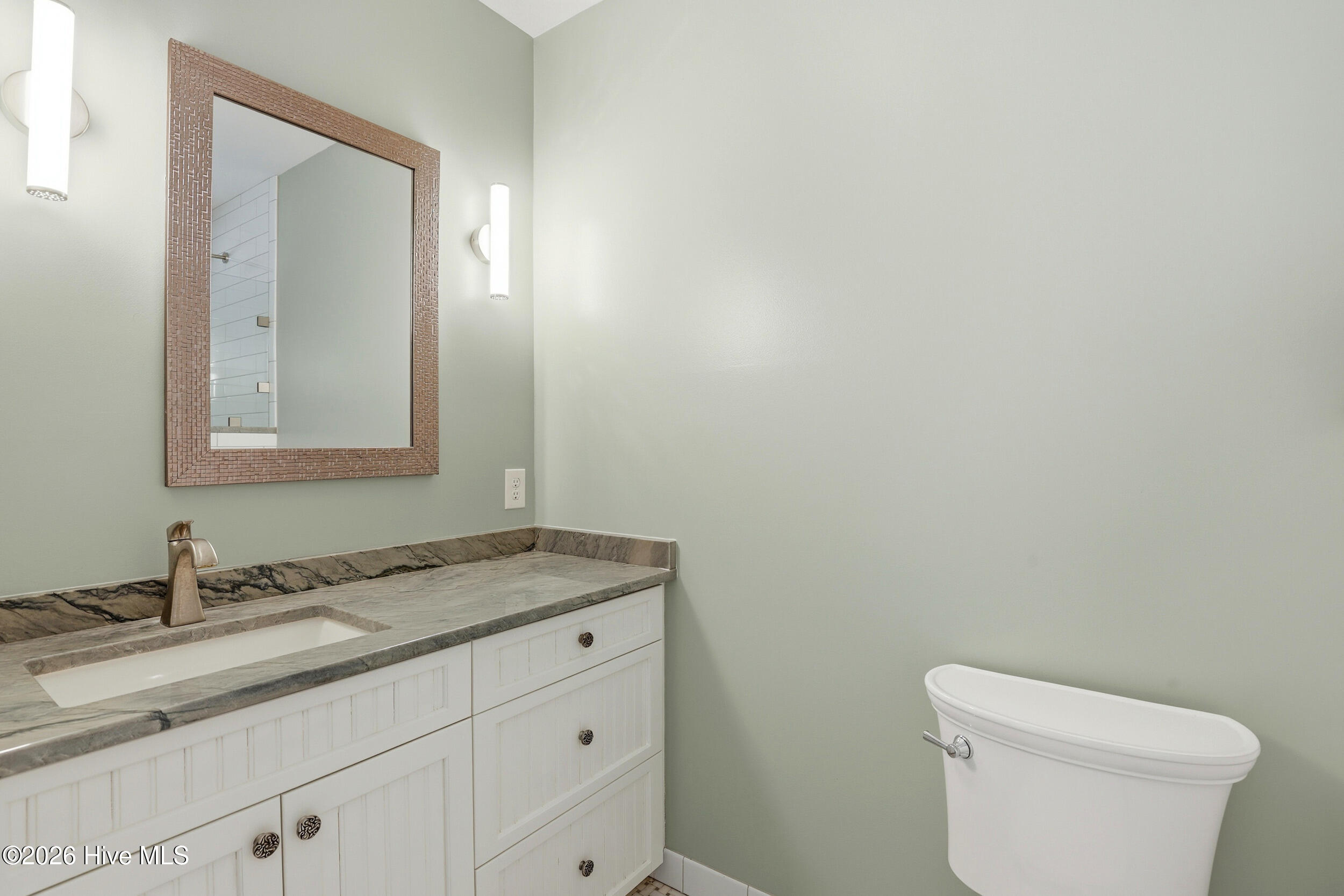 100552252 | Photo 21