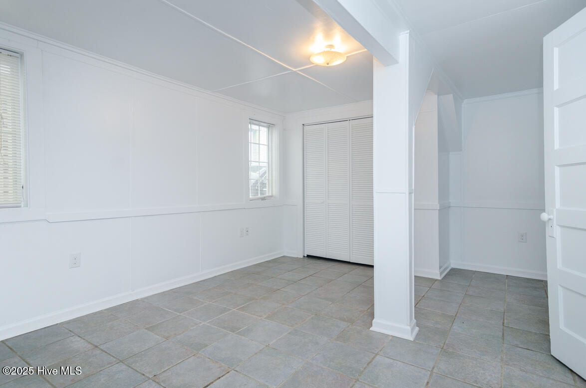 100568468 | Photo 14