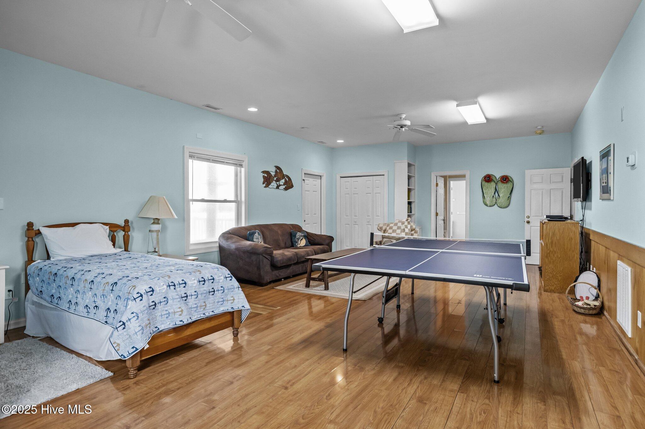 100515431 | Photo 61