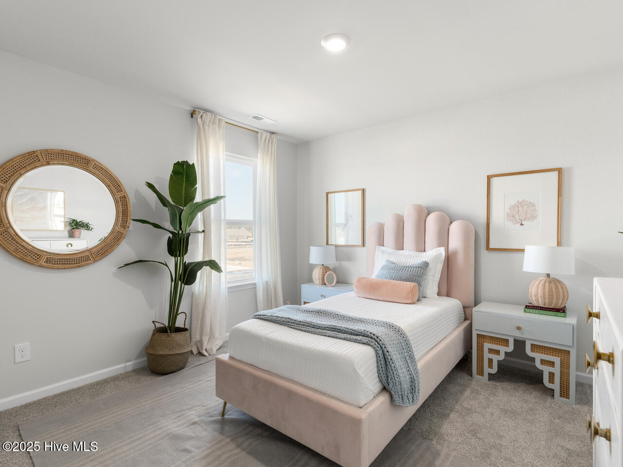 100544607 | Photo 37