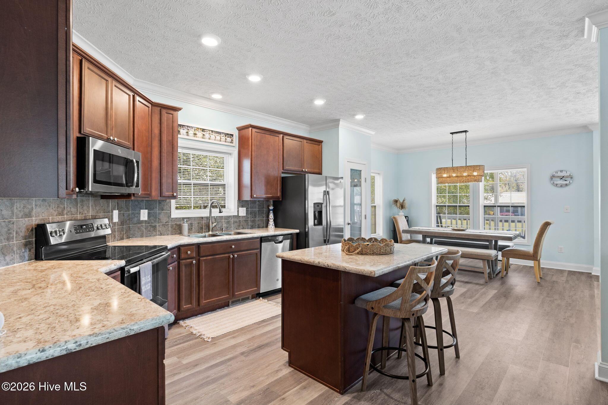 100545035 | Photo 13