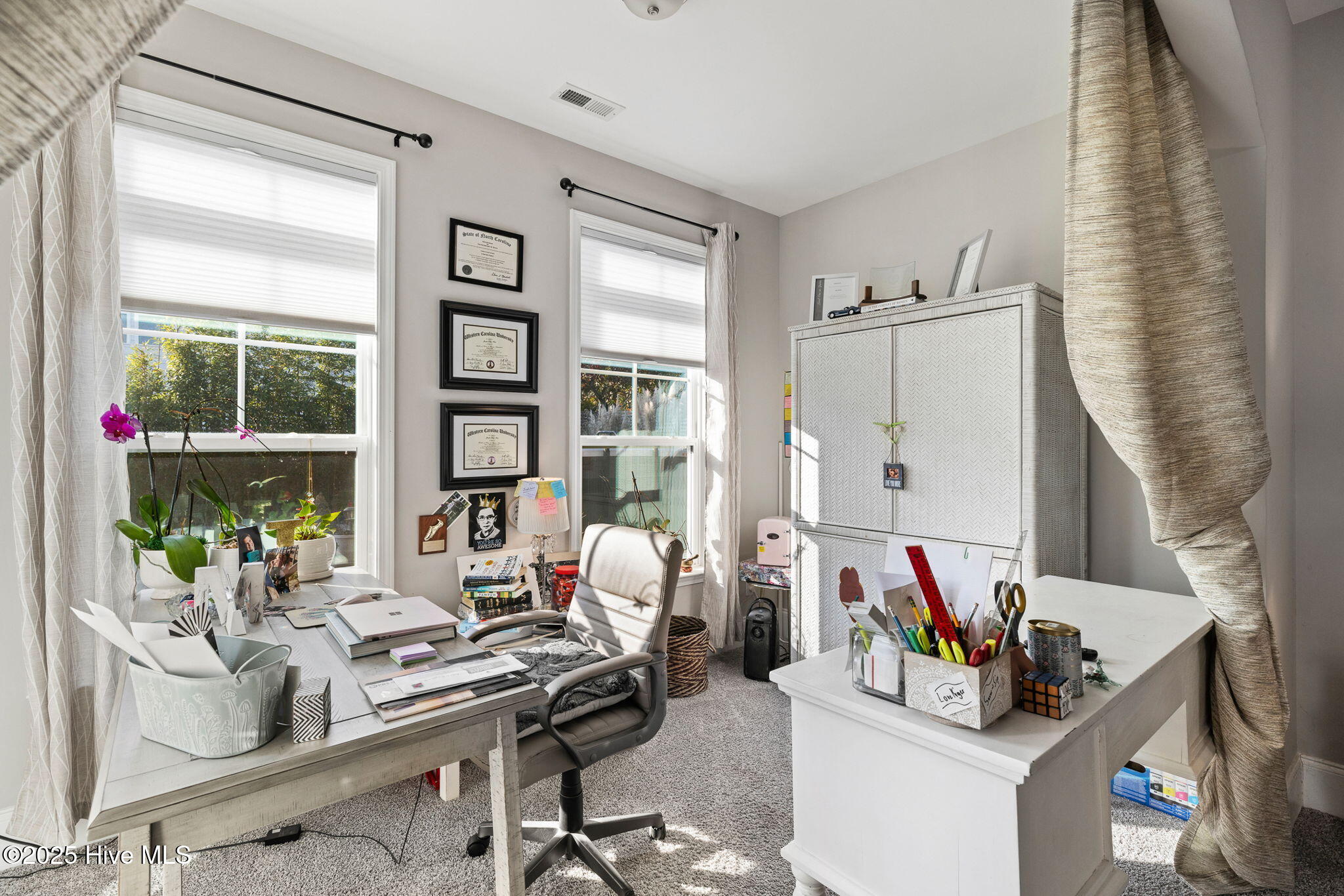 100542385 | Photo 27