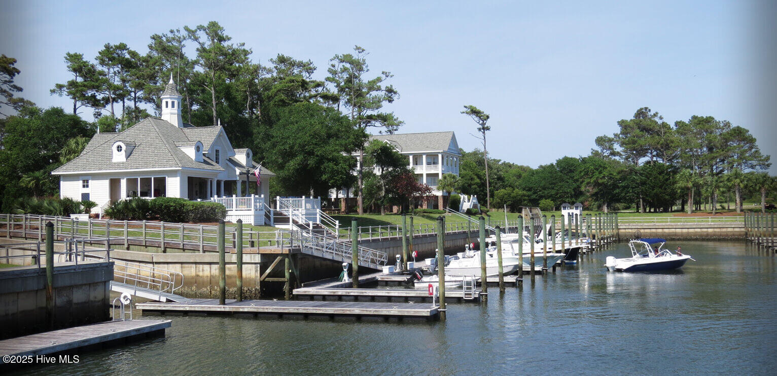 100488019 | Photo 28