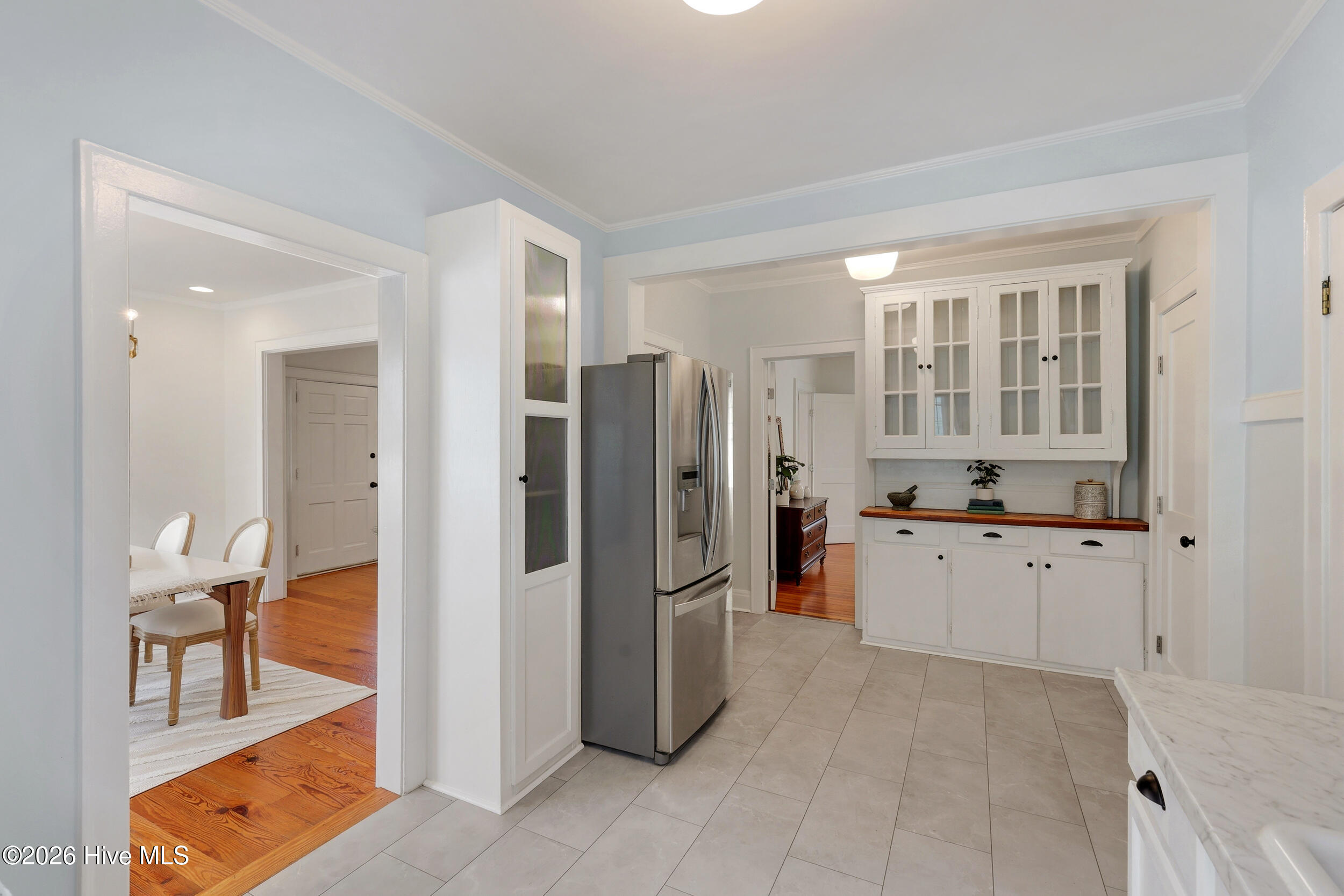 100562398 | Photo 16