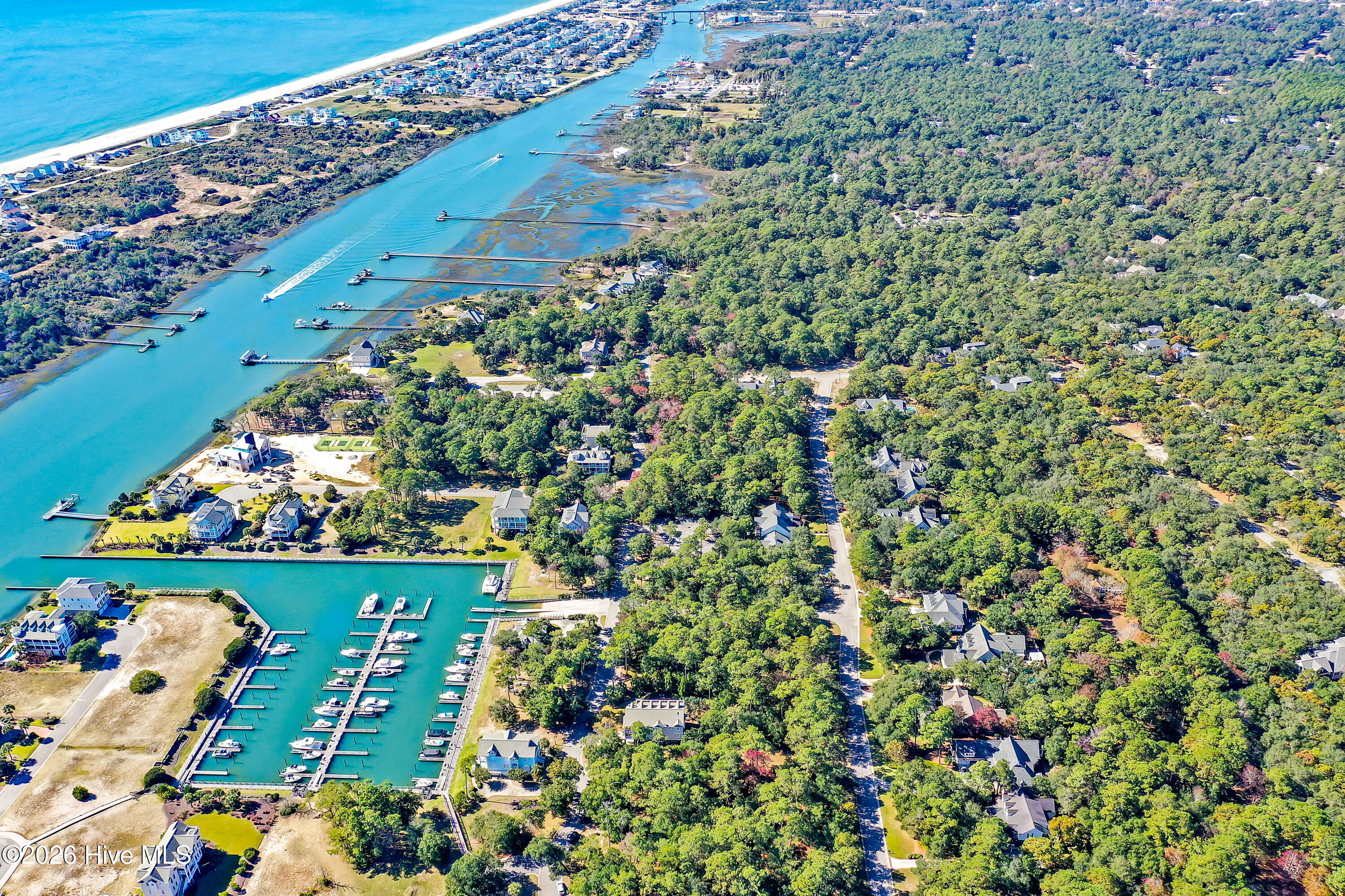 100549864 | Photo 76