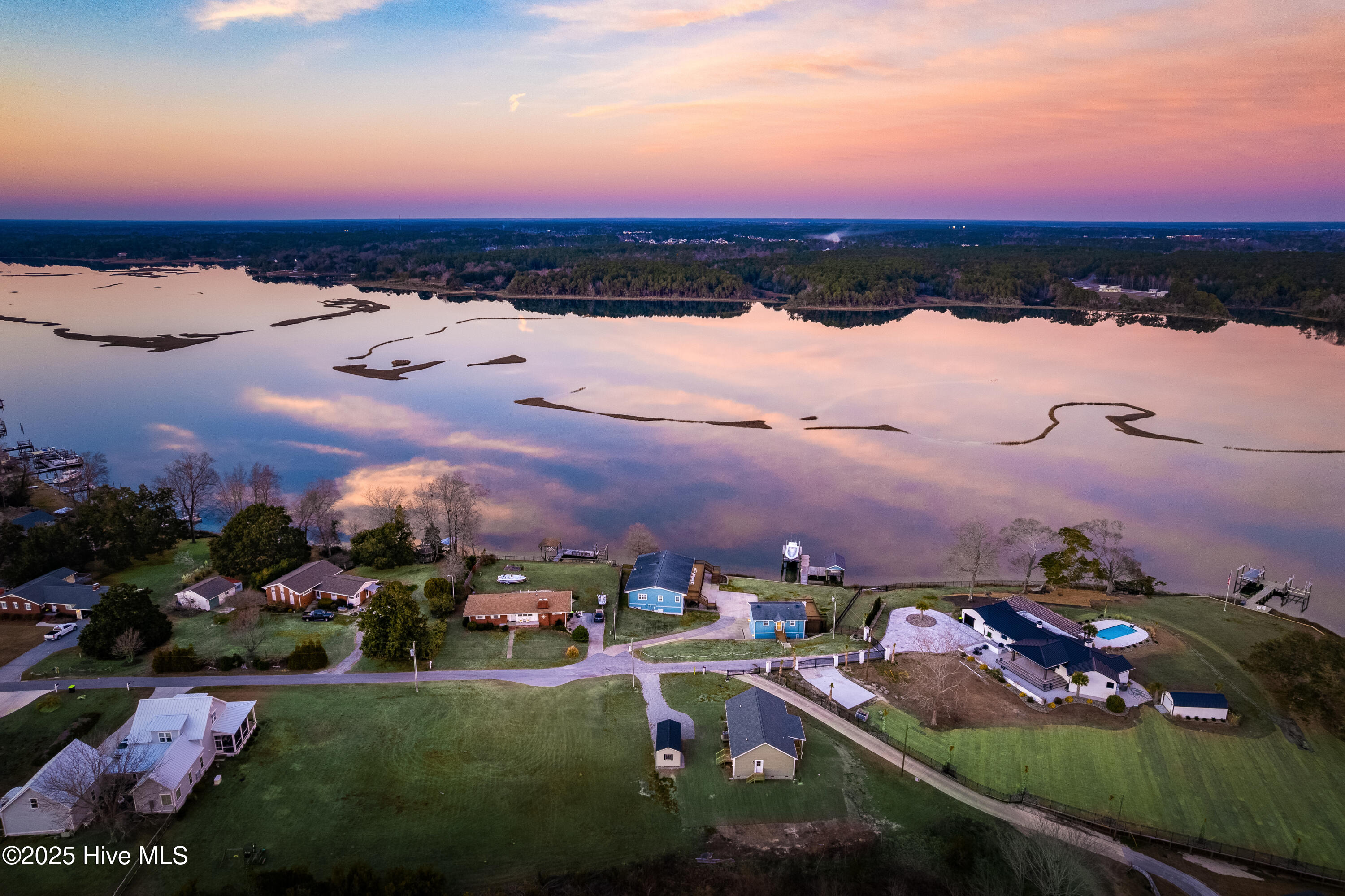 100491390 | Photo 52