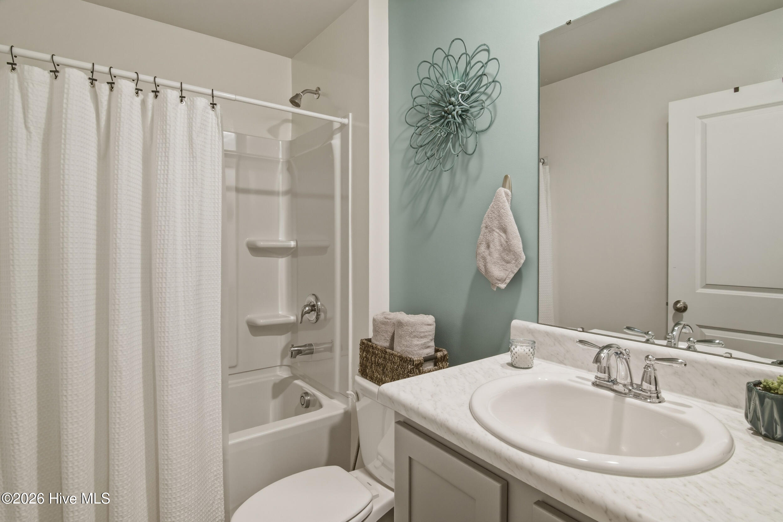 100555979 | Photo 41