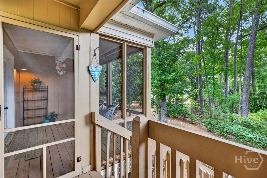 Homes for sale in Savannah, GA | 401 N Cromwell Rd #J7, Savannah, GA 31410 | MLS# SA360345