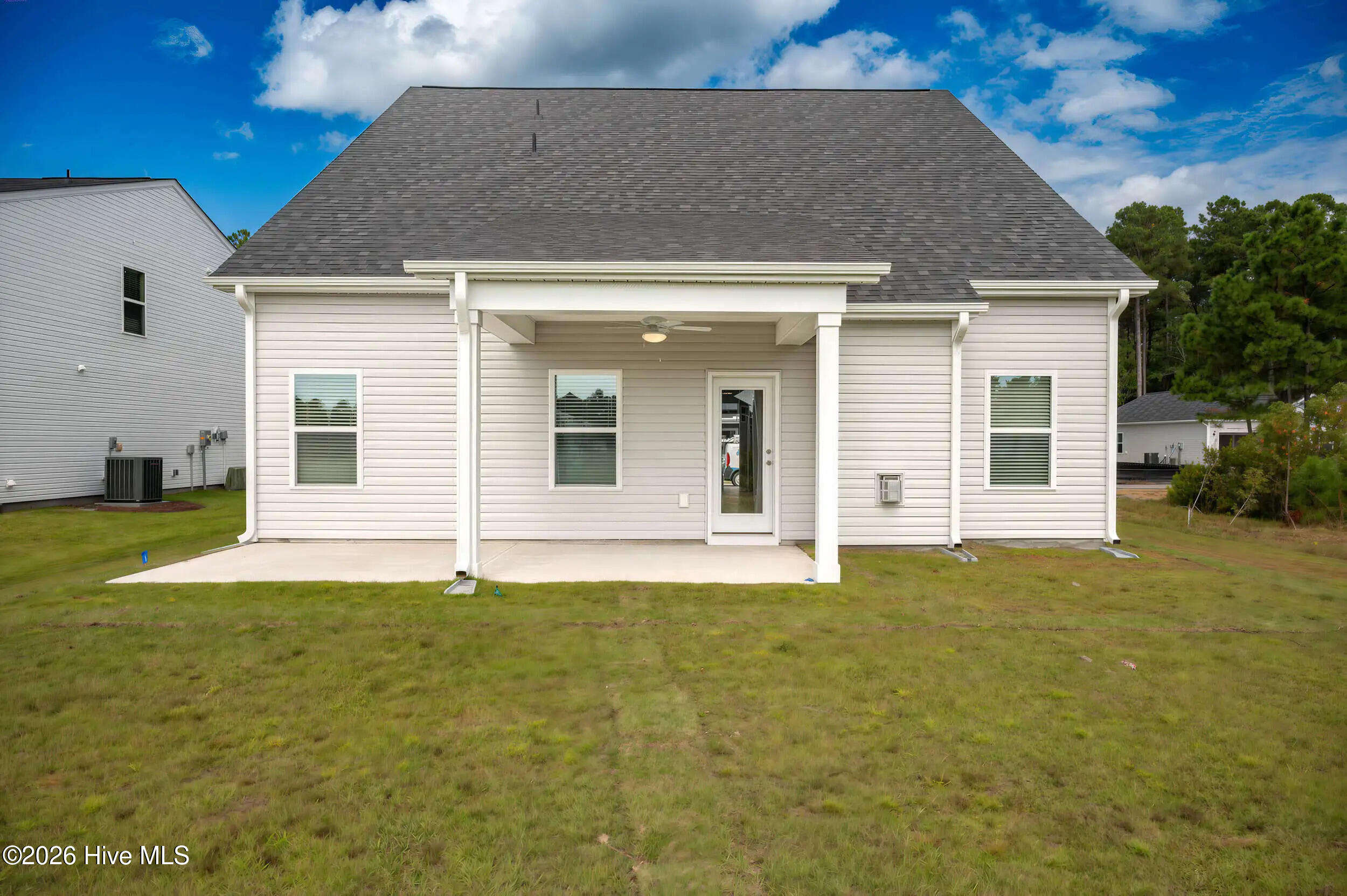 100554878 | Photo 12