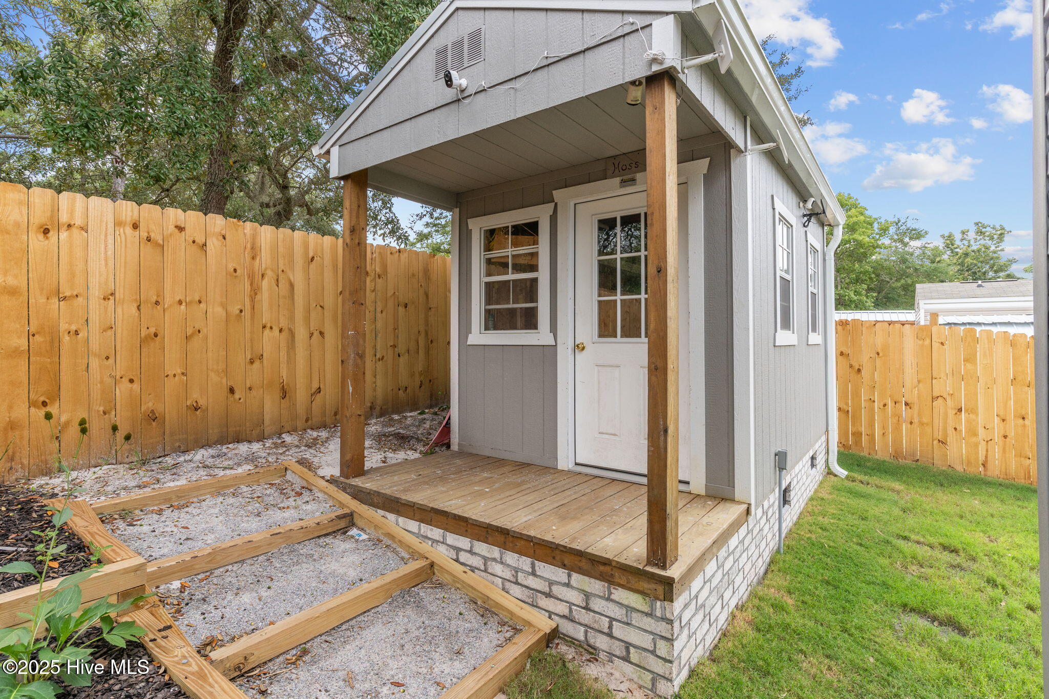 100530001 | Photo 39