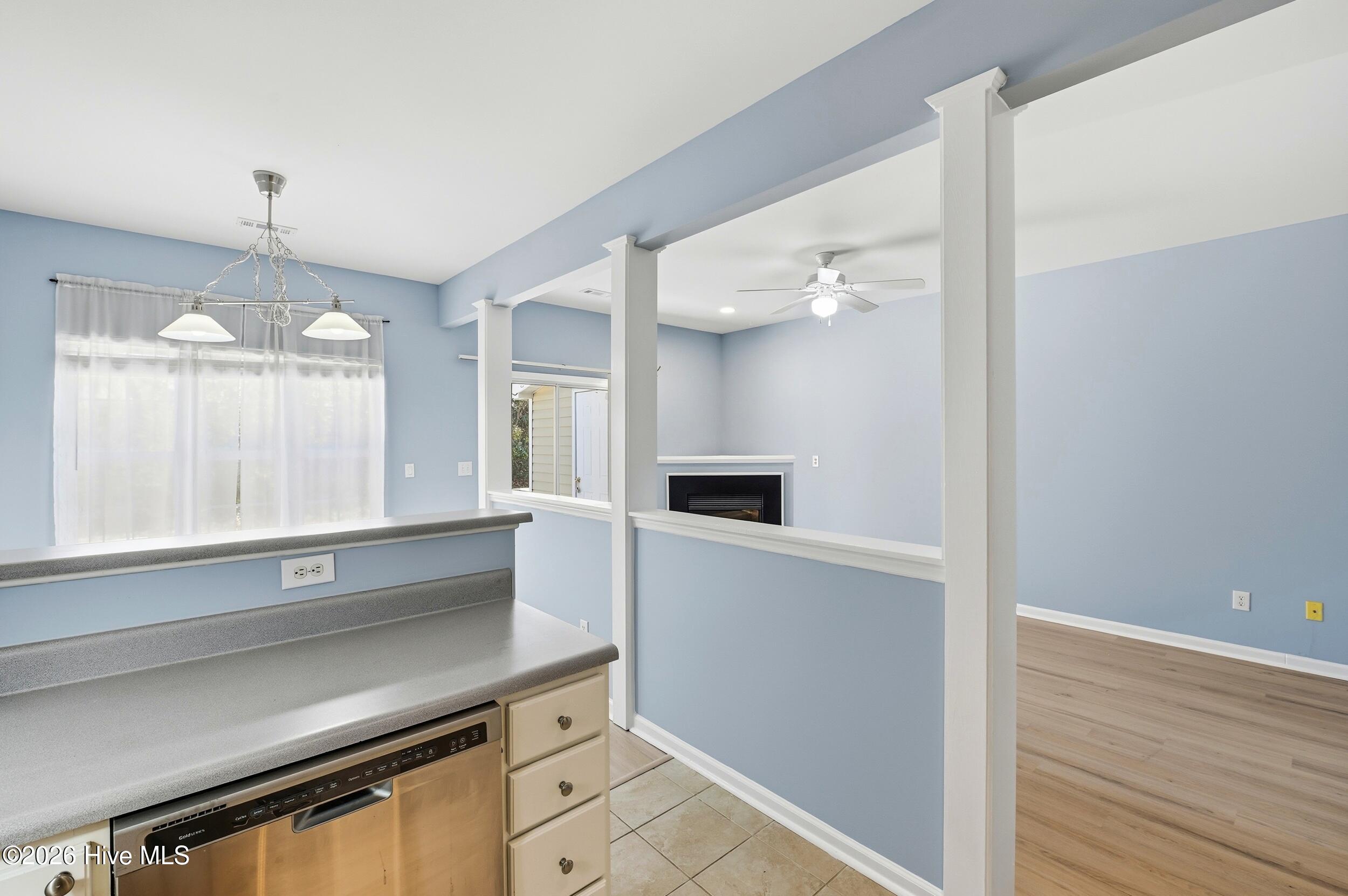 100555192 | Photo 15