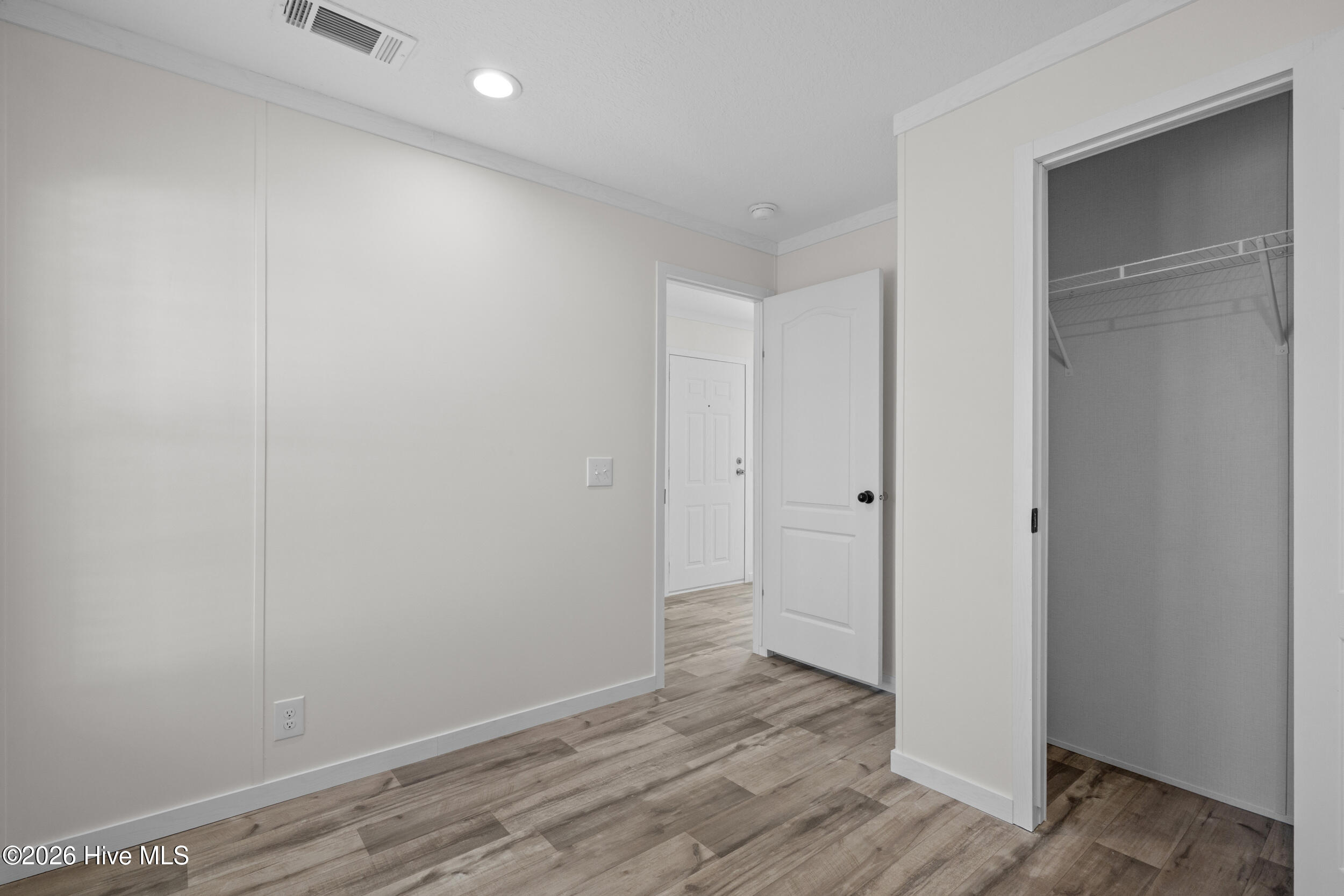 100554788 | Photo 18