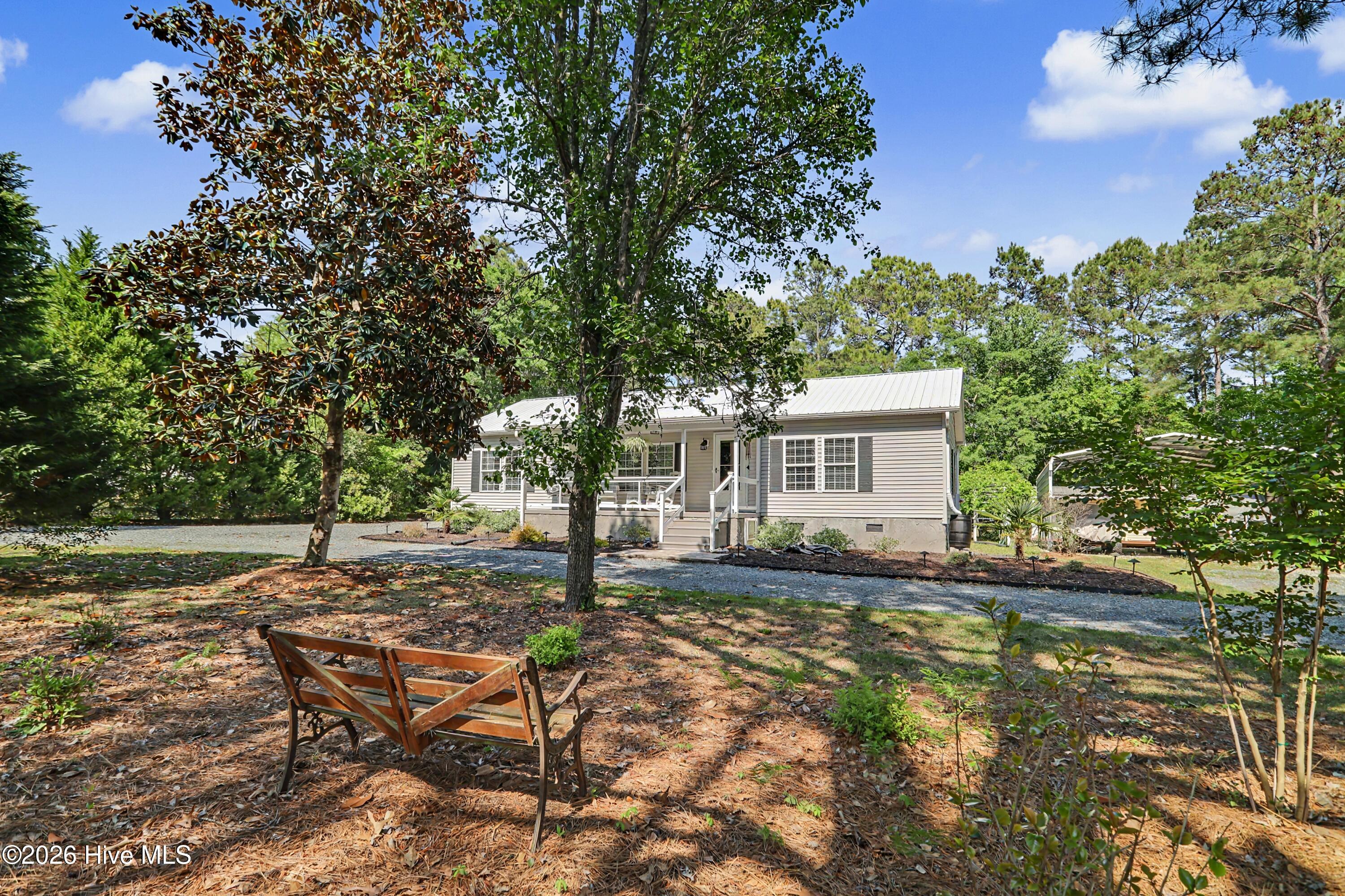 100570246 | Photo 25