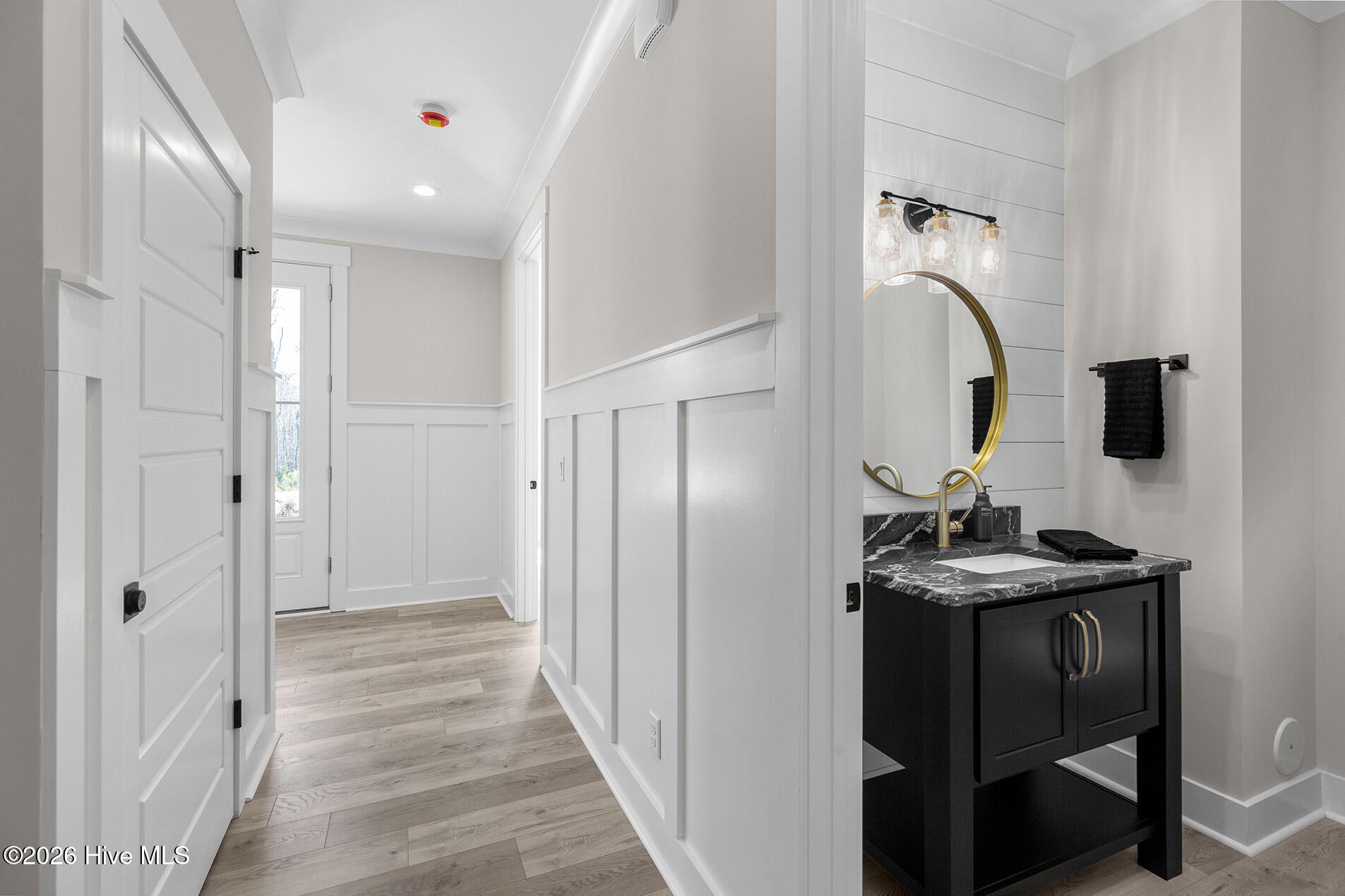 100555900 | Photo 10