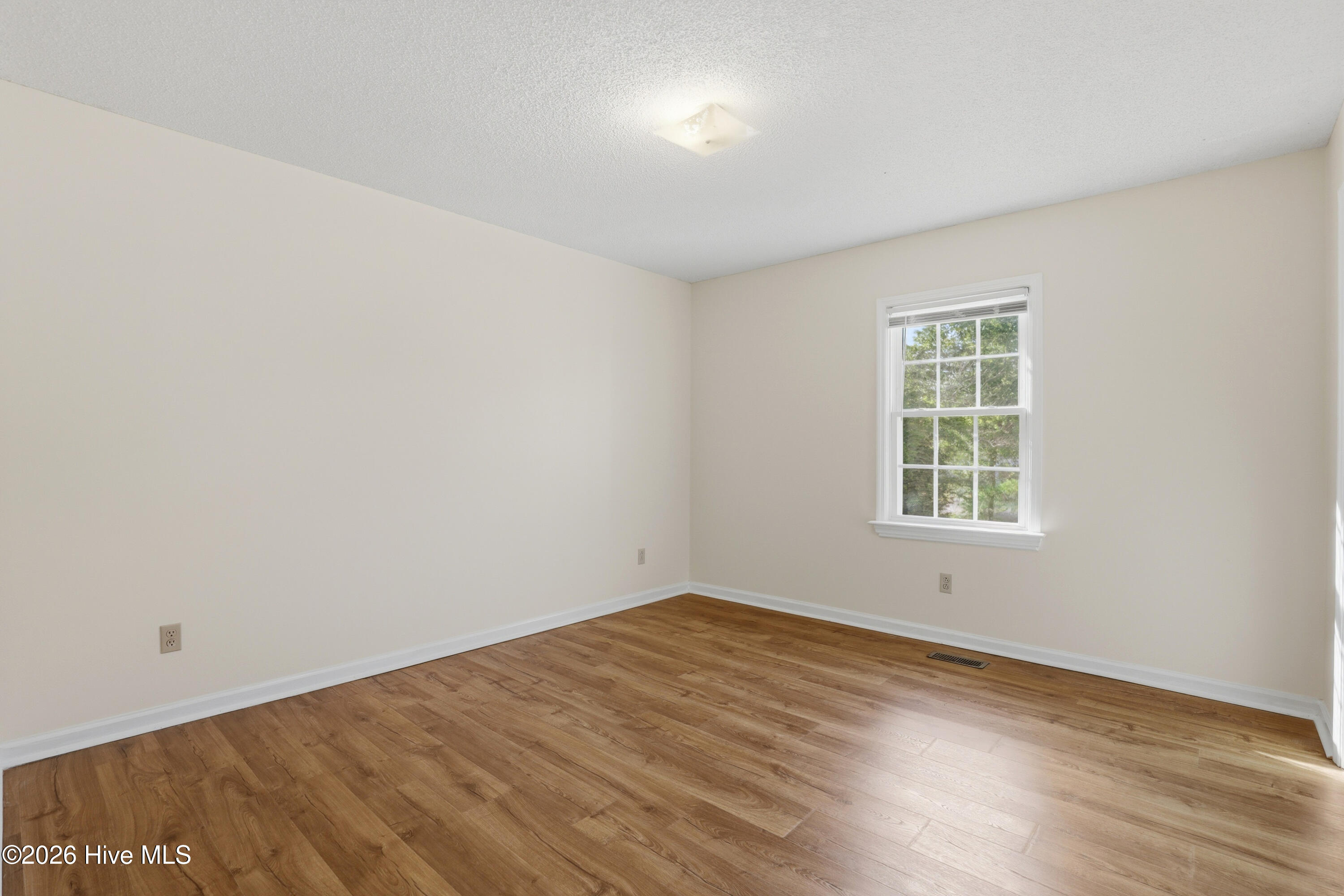 28-110 N Pointe Dr-28