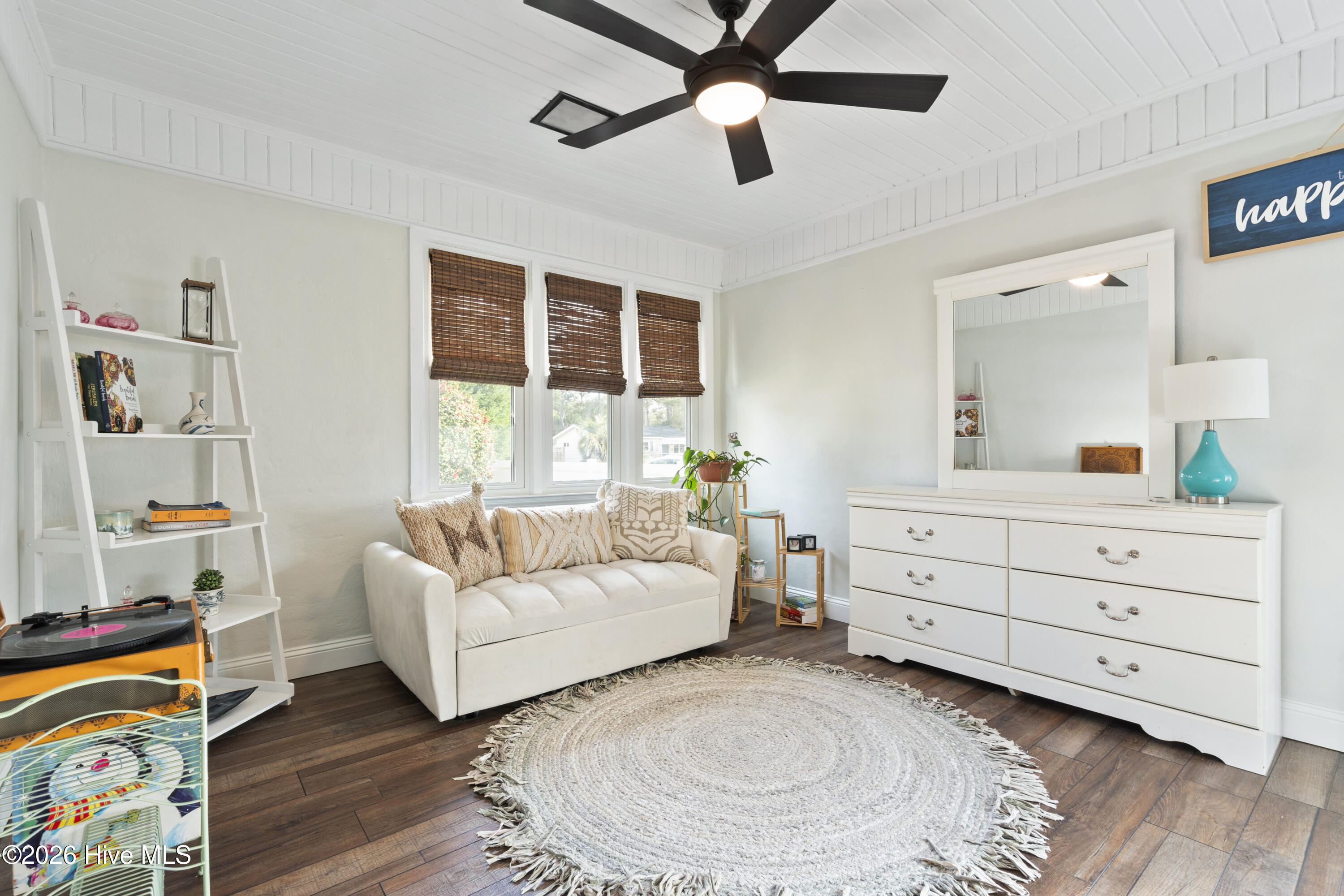 100555391 | Photo 36