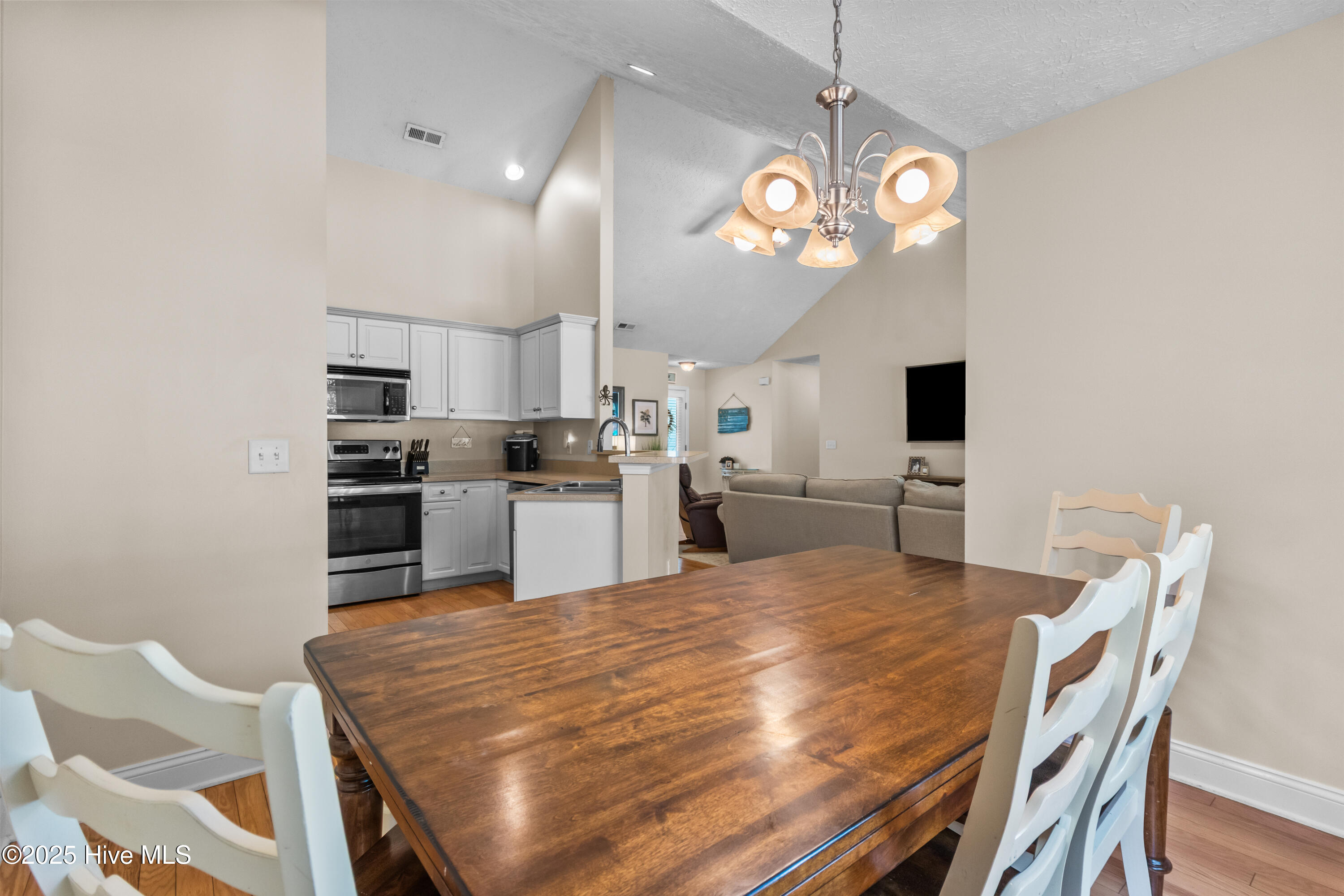 513 Catamaran Drive, Wilmington, NC 28412 – photo 14: 16_dining room