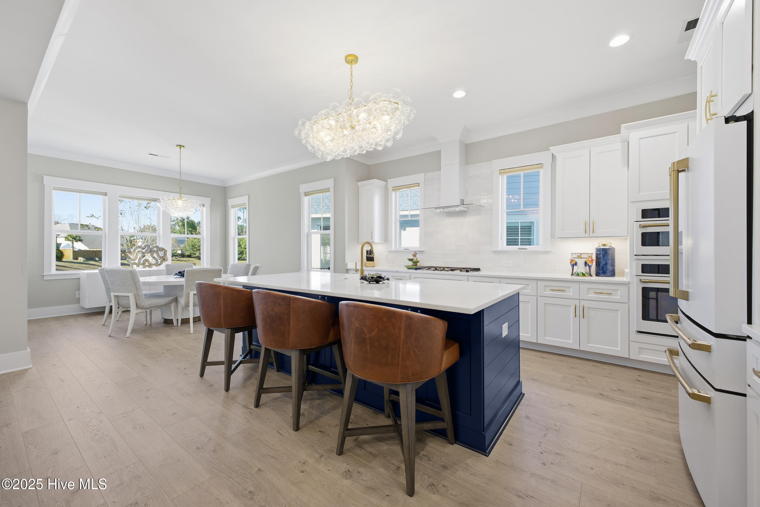 100540842 | Photo 18