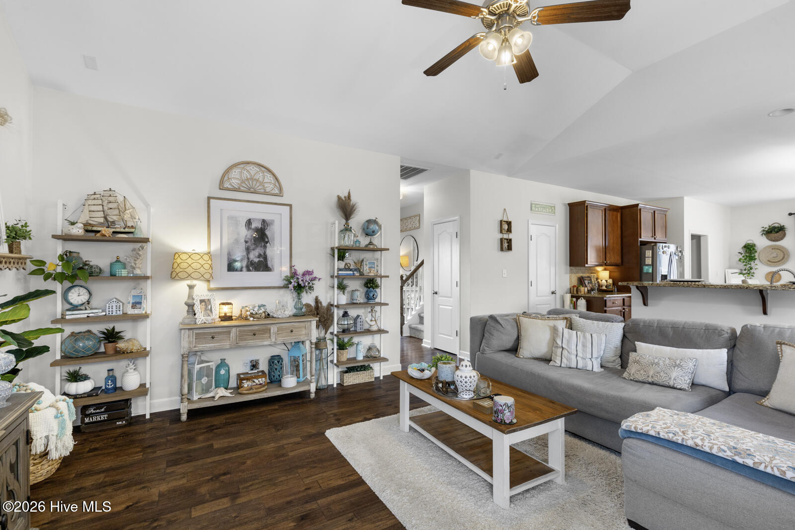 100555992 | Photo 13