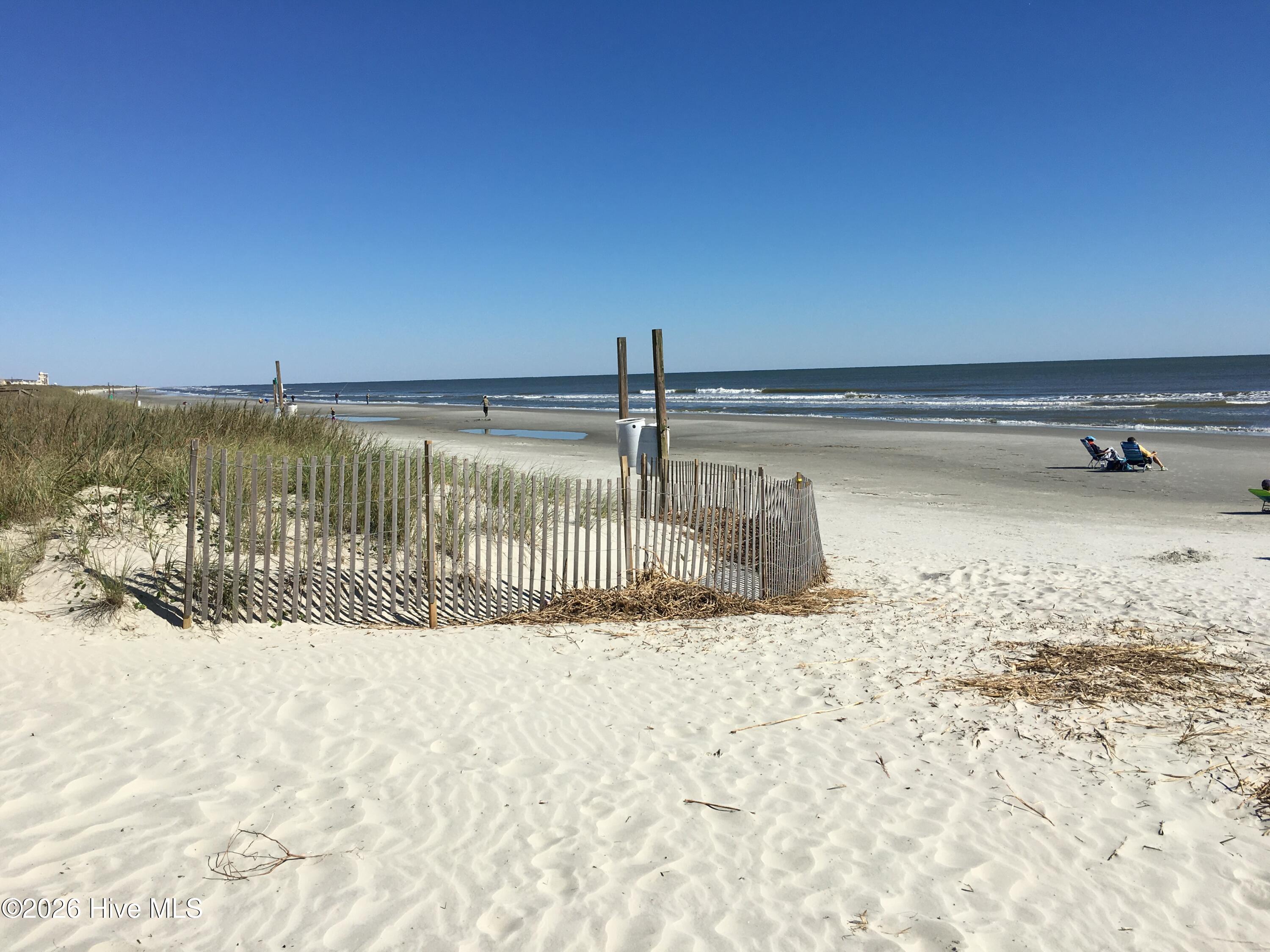 100567437 | Photo 39