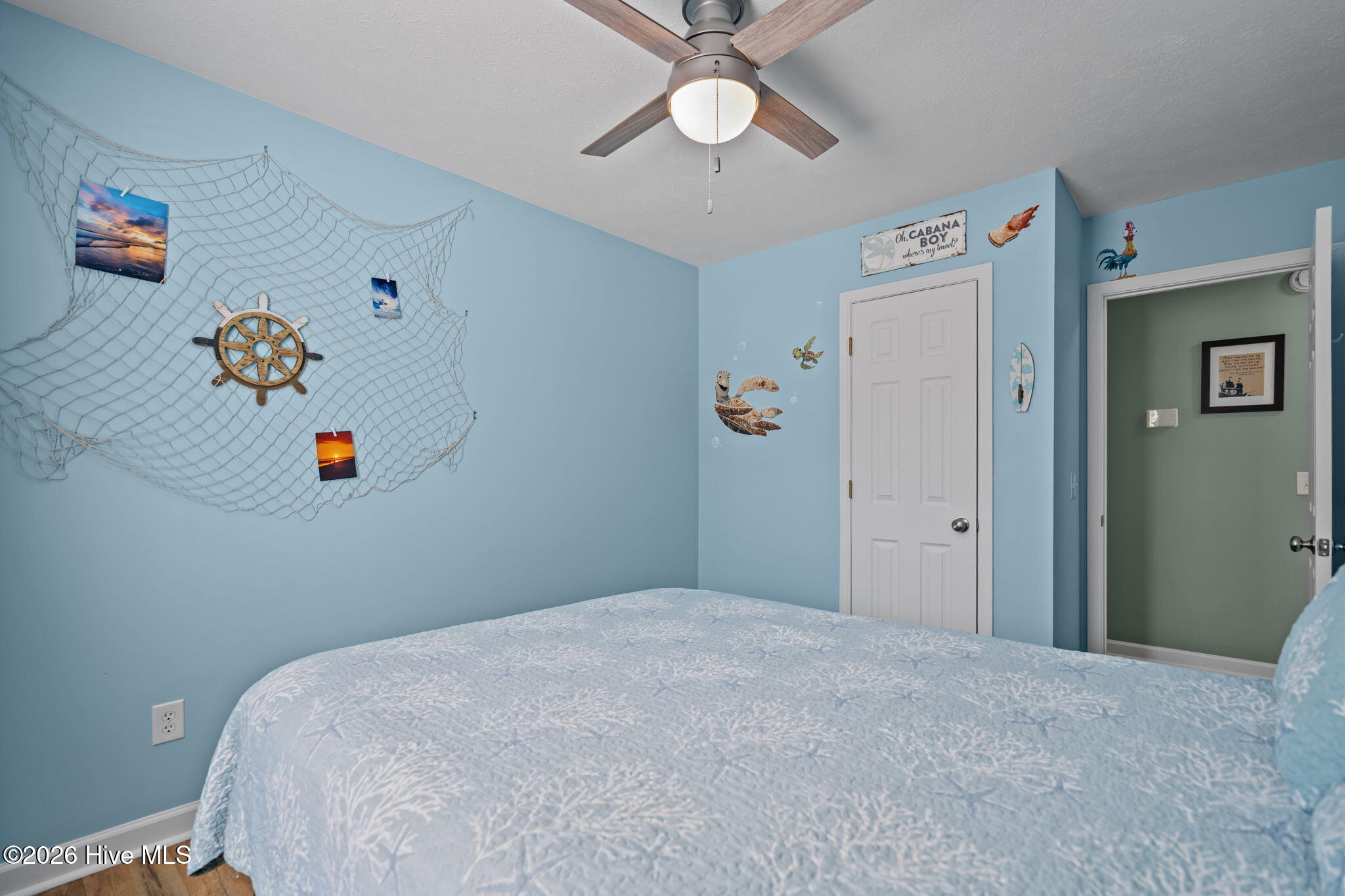 100564020 | Photo 23