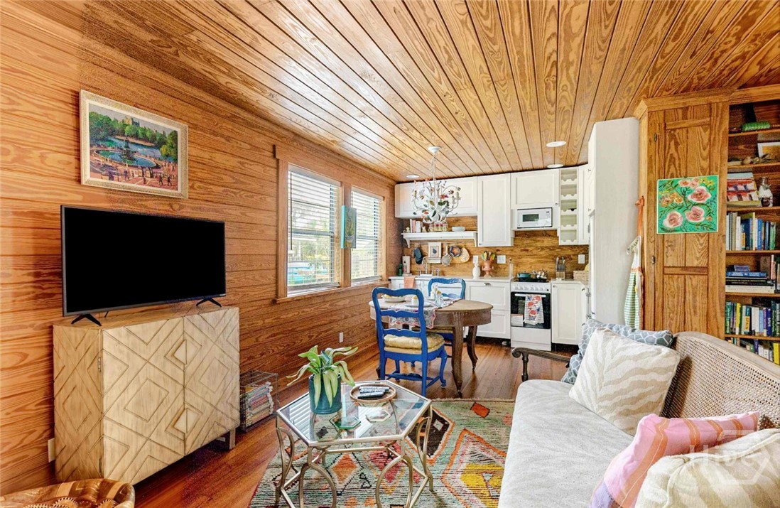 5th image of 2411 Texas Ave, Savannah, GA 31404 | MLS# SA362728