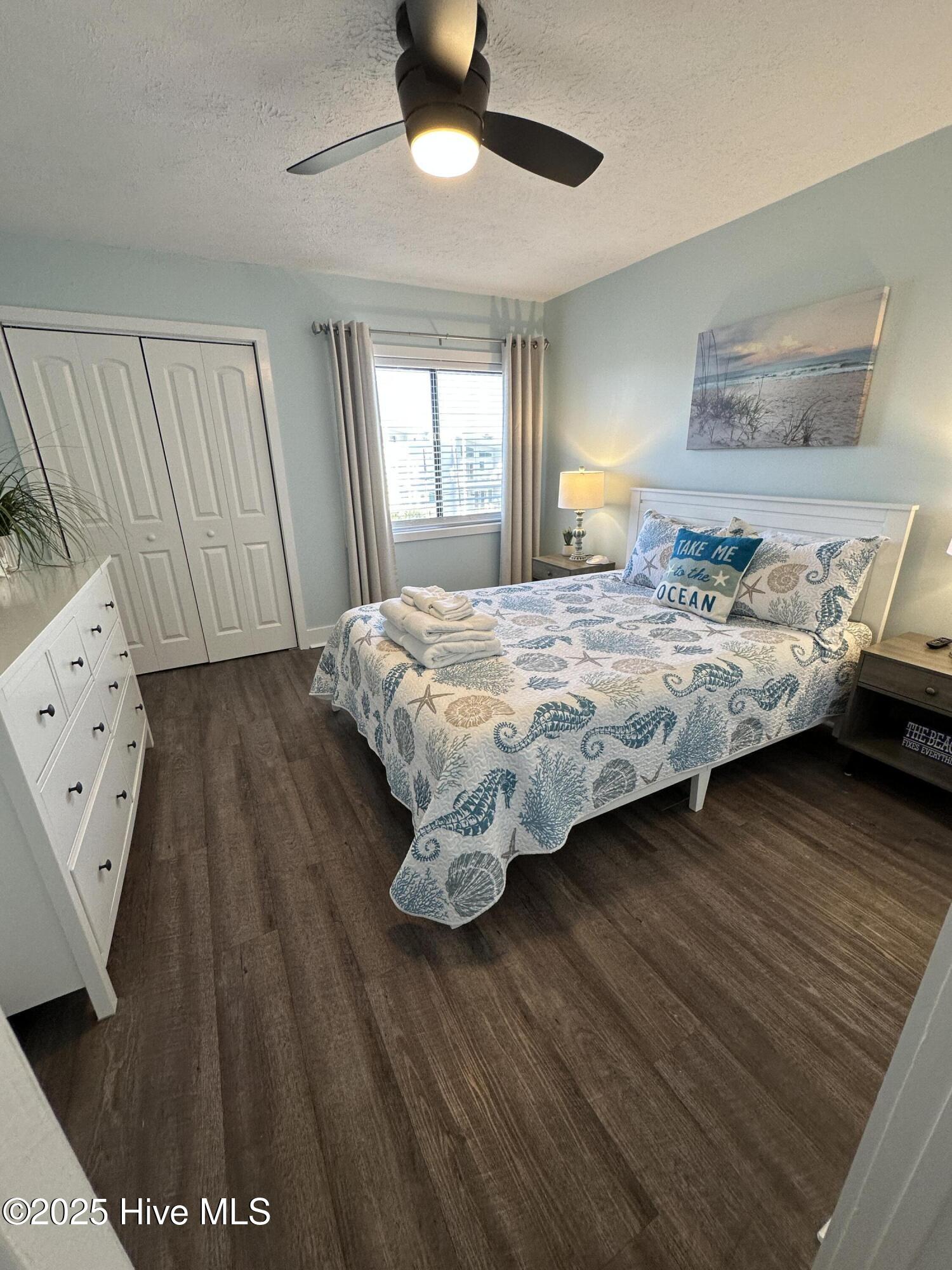 100545930 | Photo 12