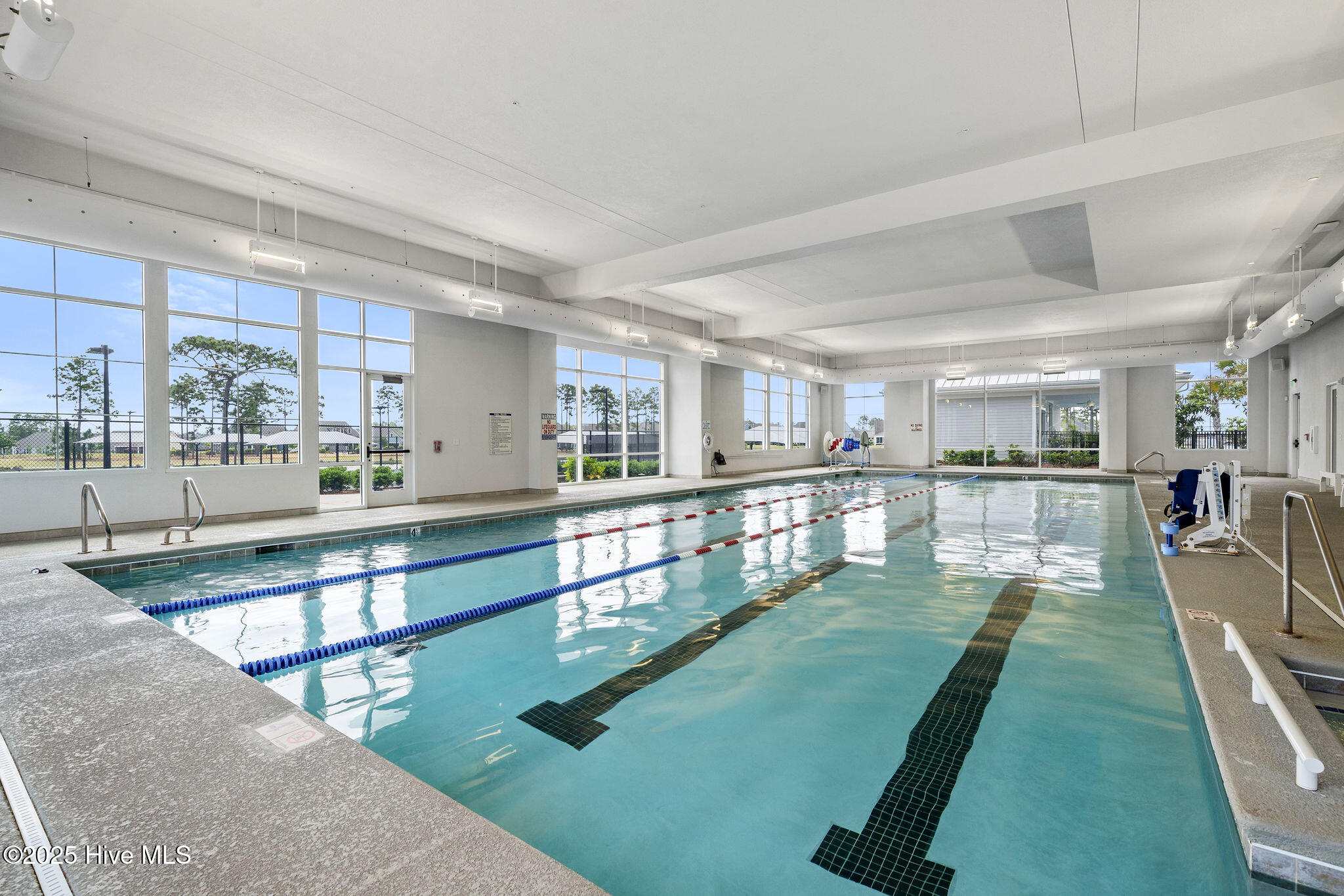 100522757 | Photo 57